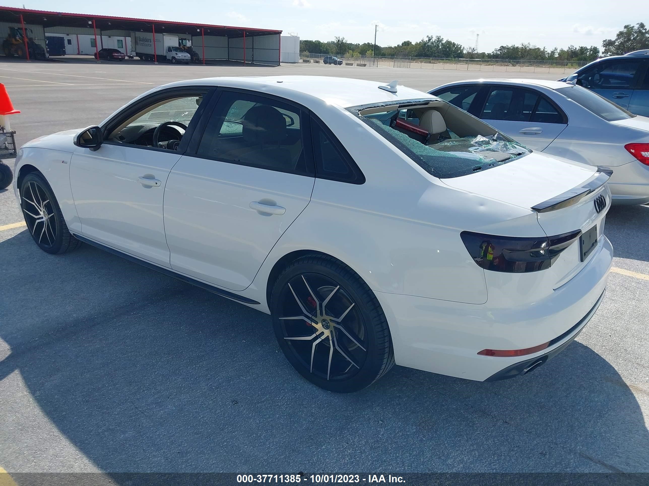 Photo 2 VIN: WAUKMAF41JA141357 - AUDI A4 