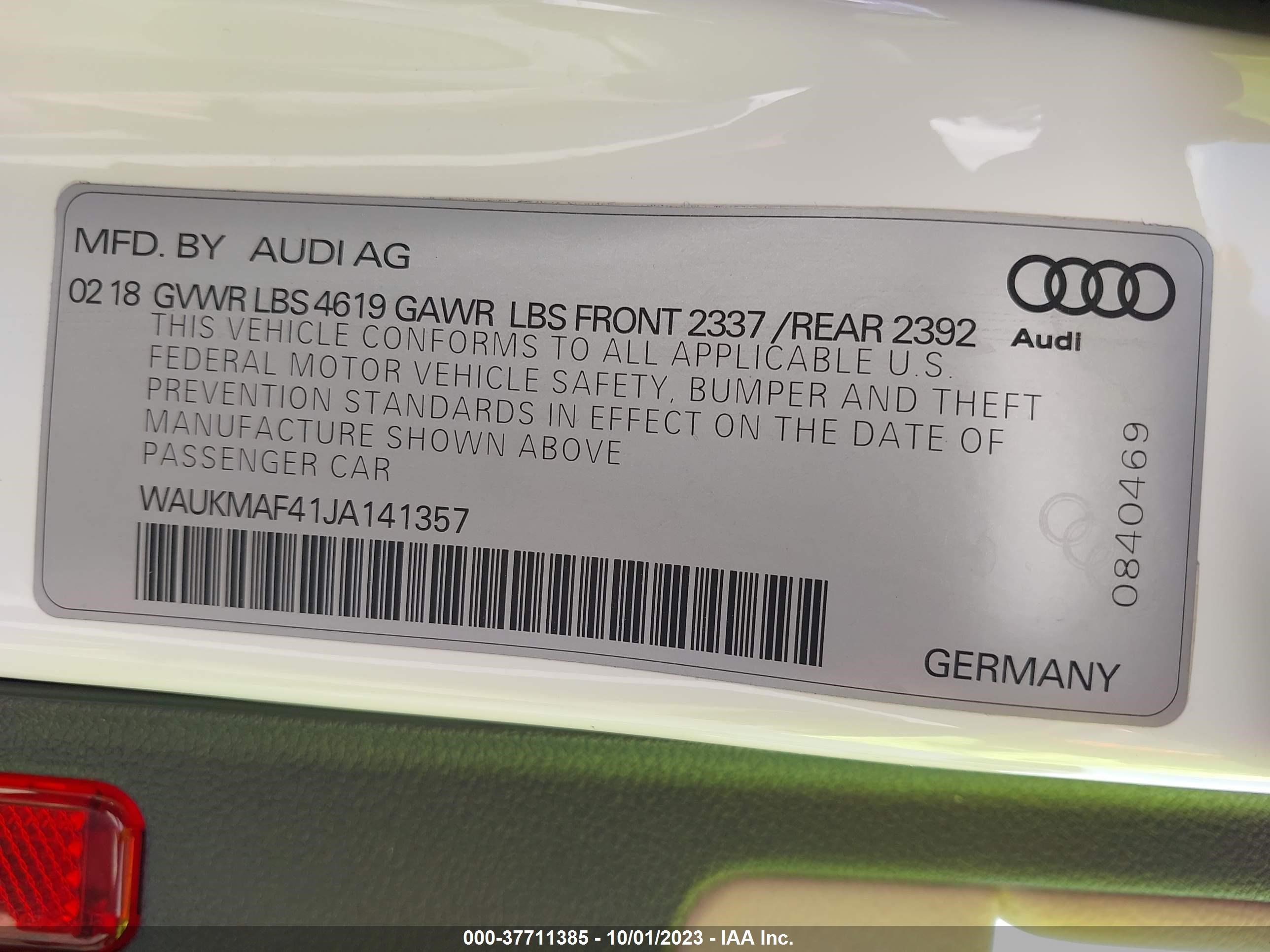 Photo 8 VIN: WAUKMAF41JA141357 - AUDI A4 