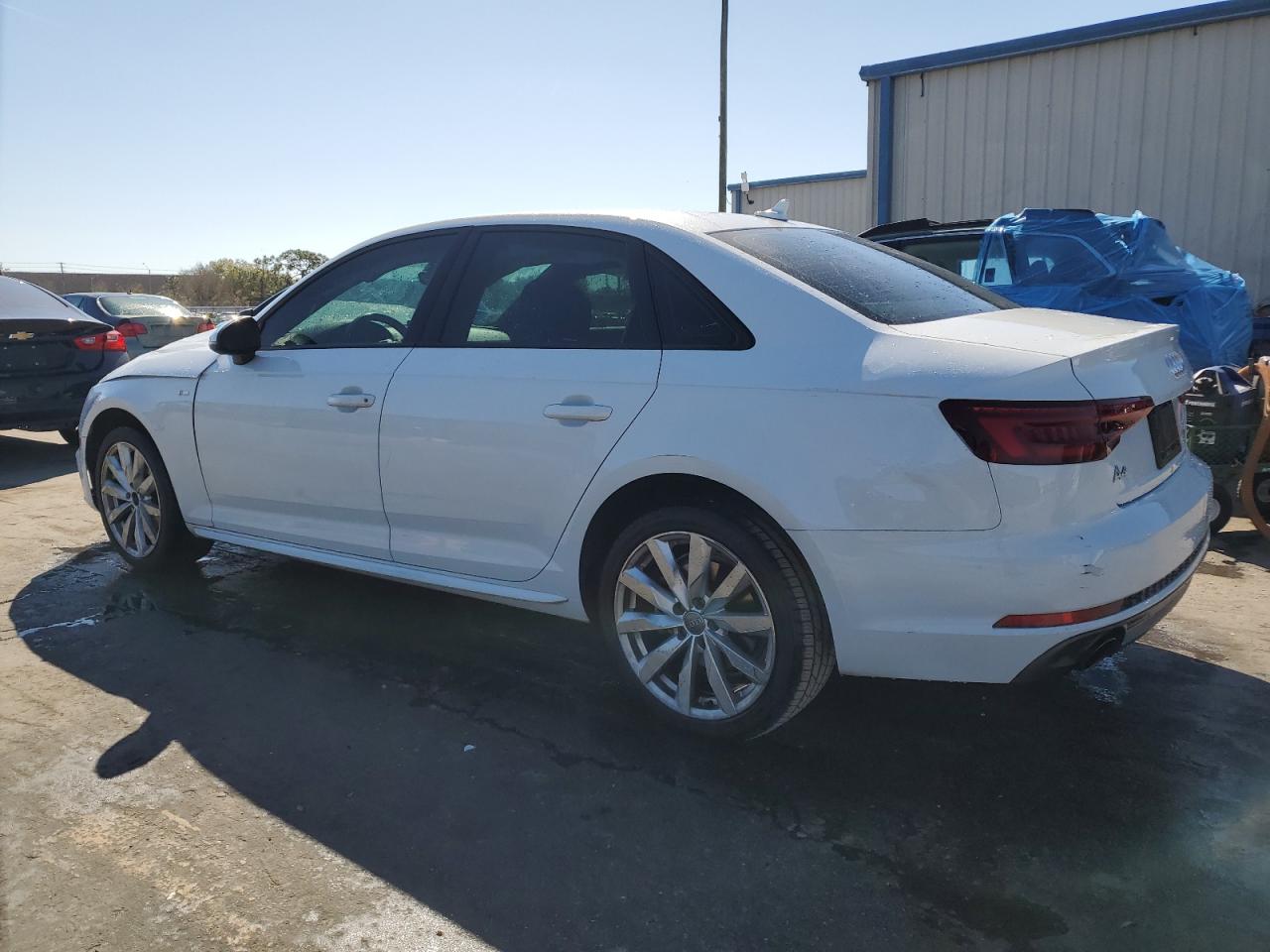 Photo 1 VIN: WAUKMAF44JN013493 - AUDI A4 