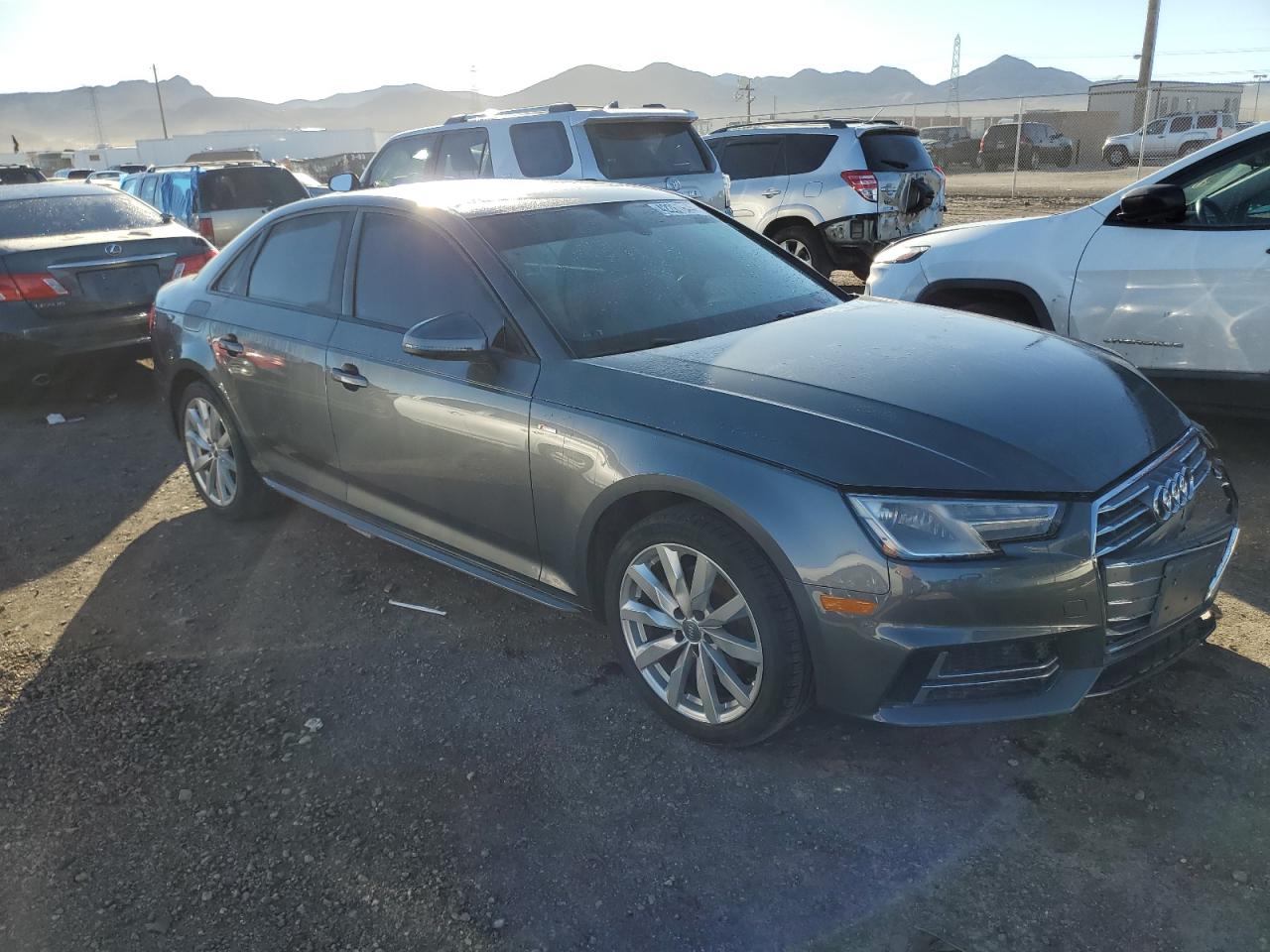 Photo 3 VIN: WAUKMAF46JA112288 - AUDI A4 