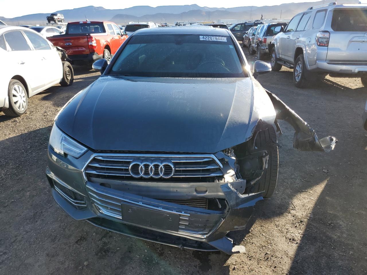 Photo 4 VIN: WAUKMAF46JA112288 - AUDI A4 