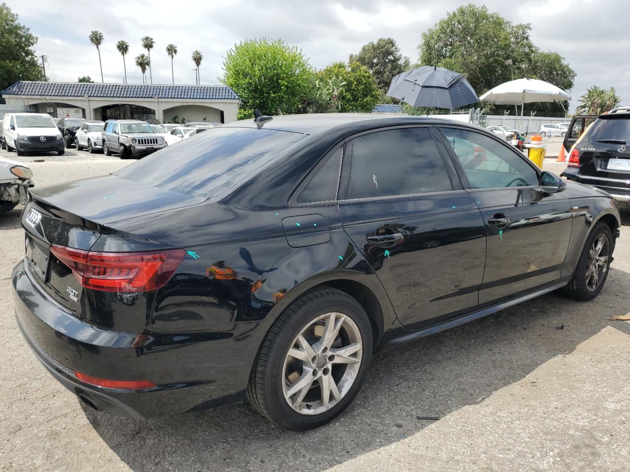 Photo 2 VIN: WAUKMAF47JA169454 - AUDI A4 