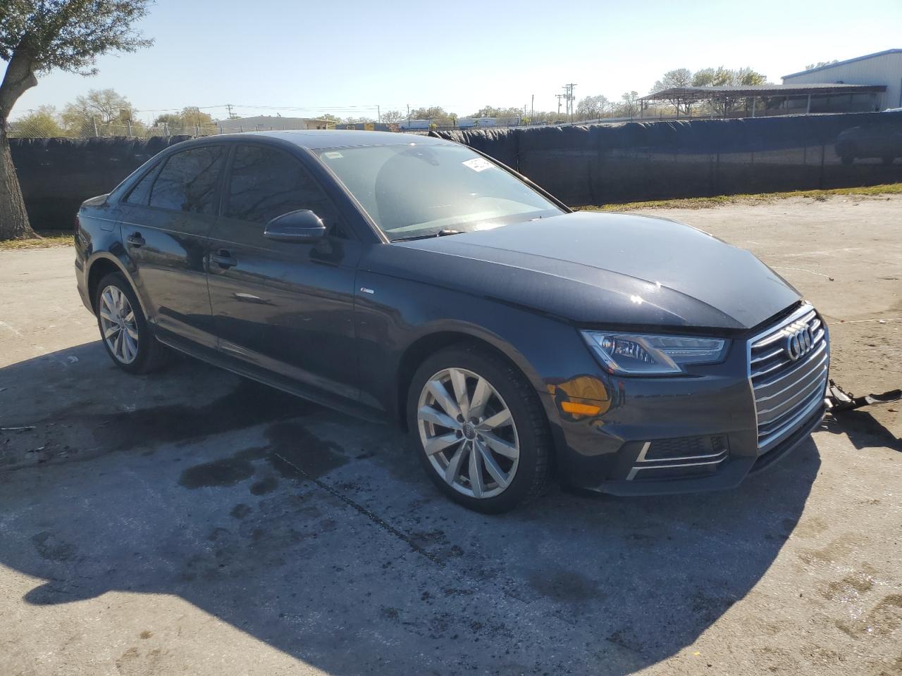 Photo 3 VIN: WAUKMAF48JN010564 - AUDI A4 