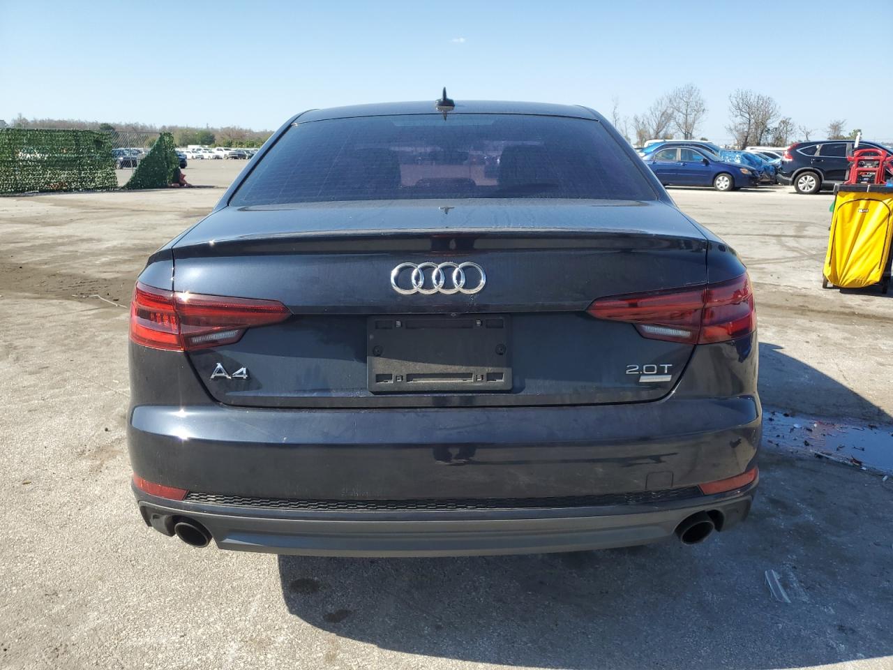 Photo 5 VIN: WAUKMAF48JN010564 - AUDI A4 