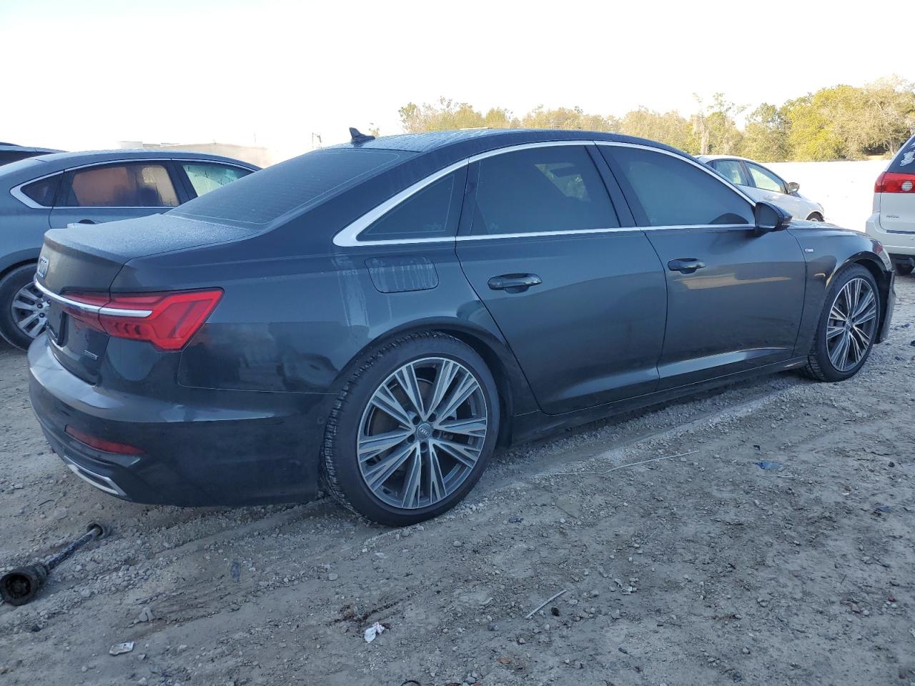 Photo 2 VIN: WAUL2AF29KN070931 - AUDI A6 