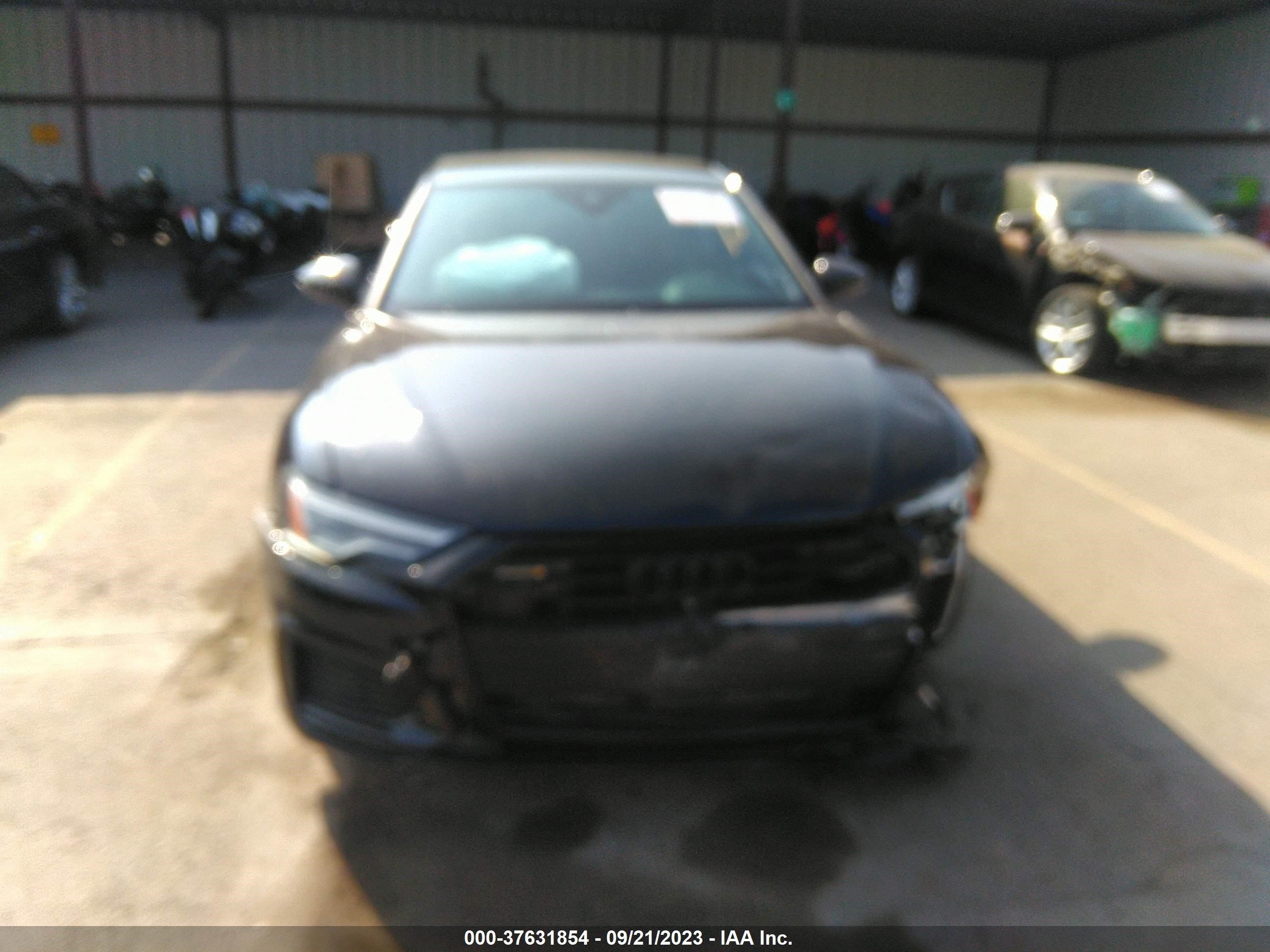 Photo 11 VIN: WAUL2BF2XNN014250 - AUDI A6 