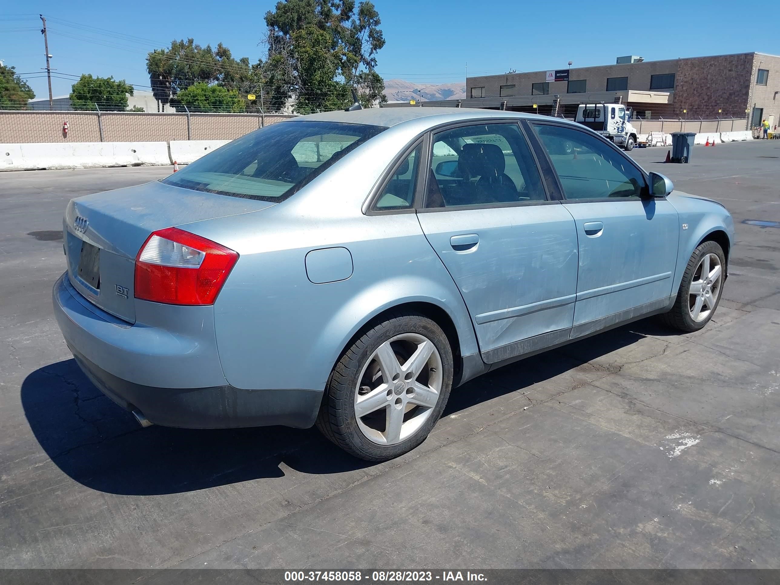 Photo 3 VIN: WAULC58E03A237861 - AUDI A4 