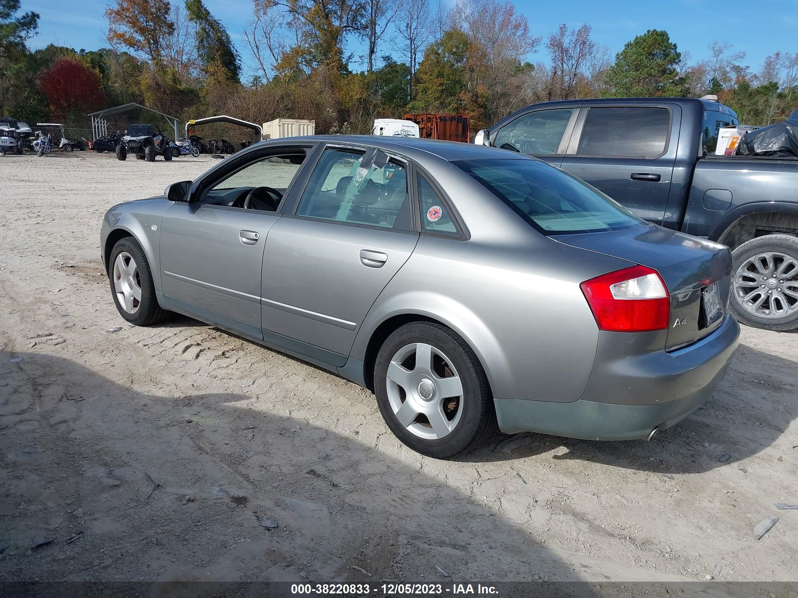 Photo 2 VIN: WAULC68E03A206440 - AUDI A4 