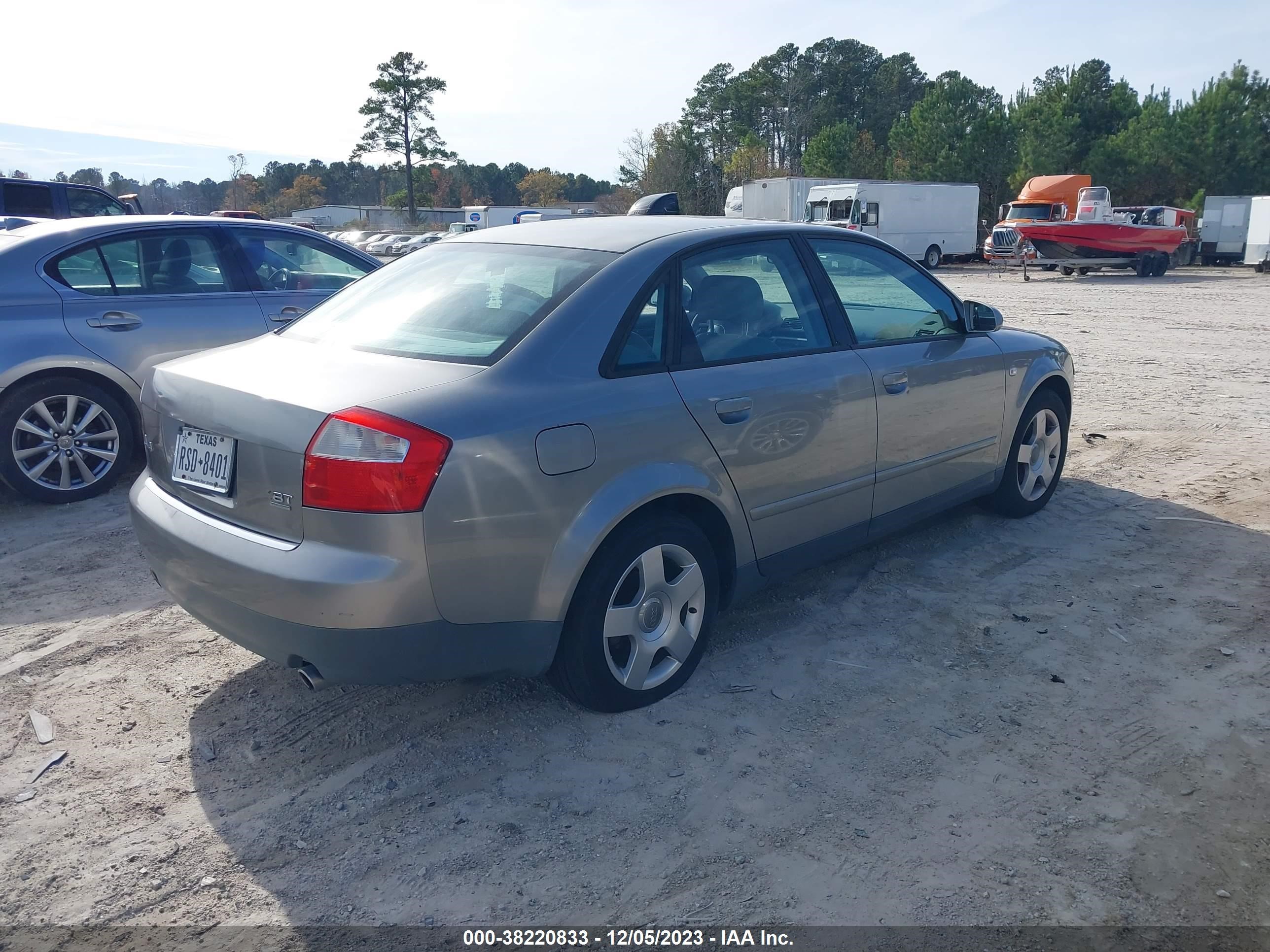 Photo 3 VIN: WAULC68E03A206440 - AUDI A4 