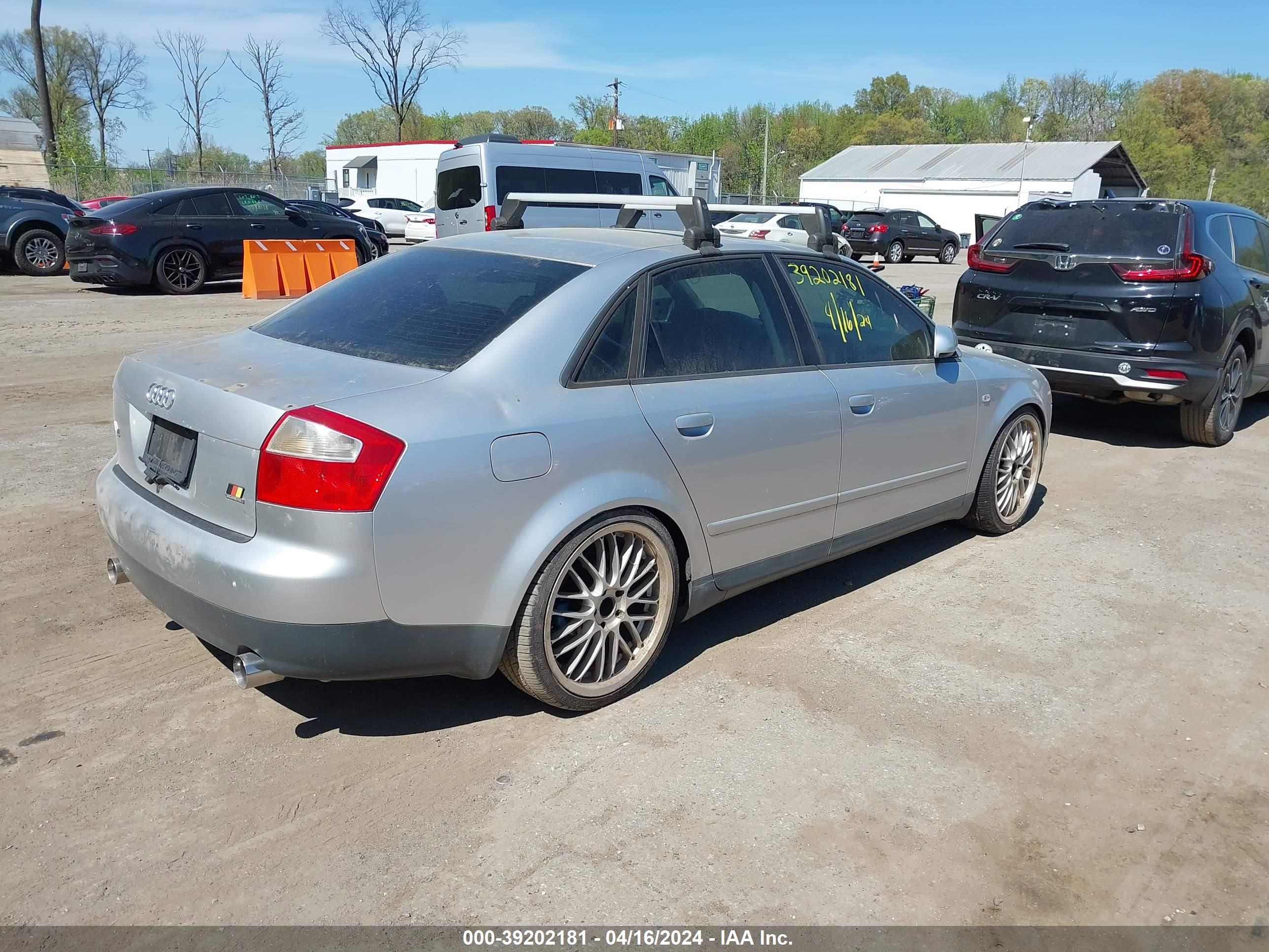 Photo 3 VIN: WAULC68E03A228339 - AUDI A4 