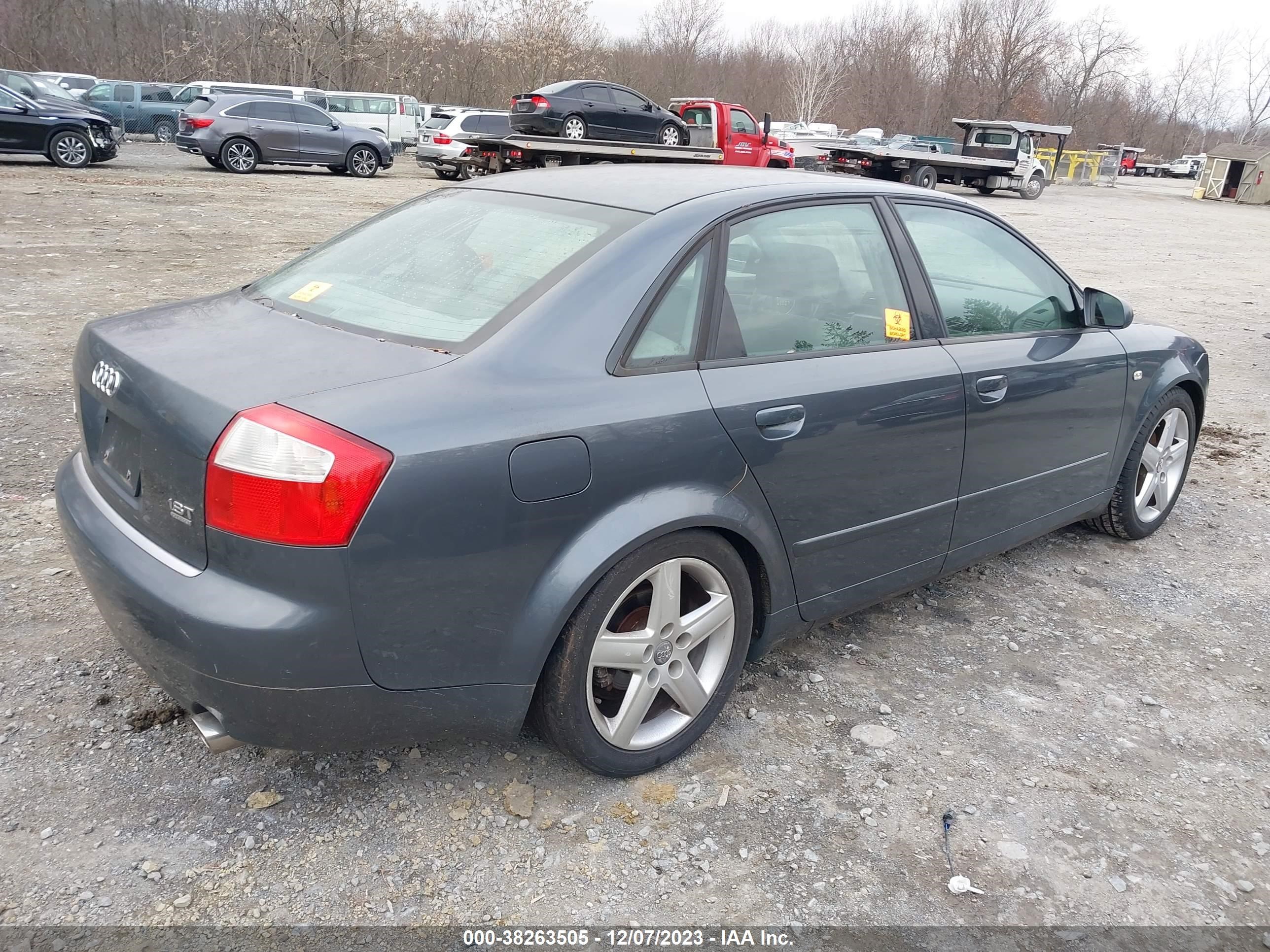 Photo 3 VIN: WAULC68E13A363085 - AUDI A4 