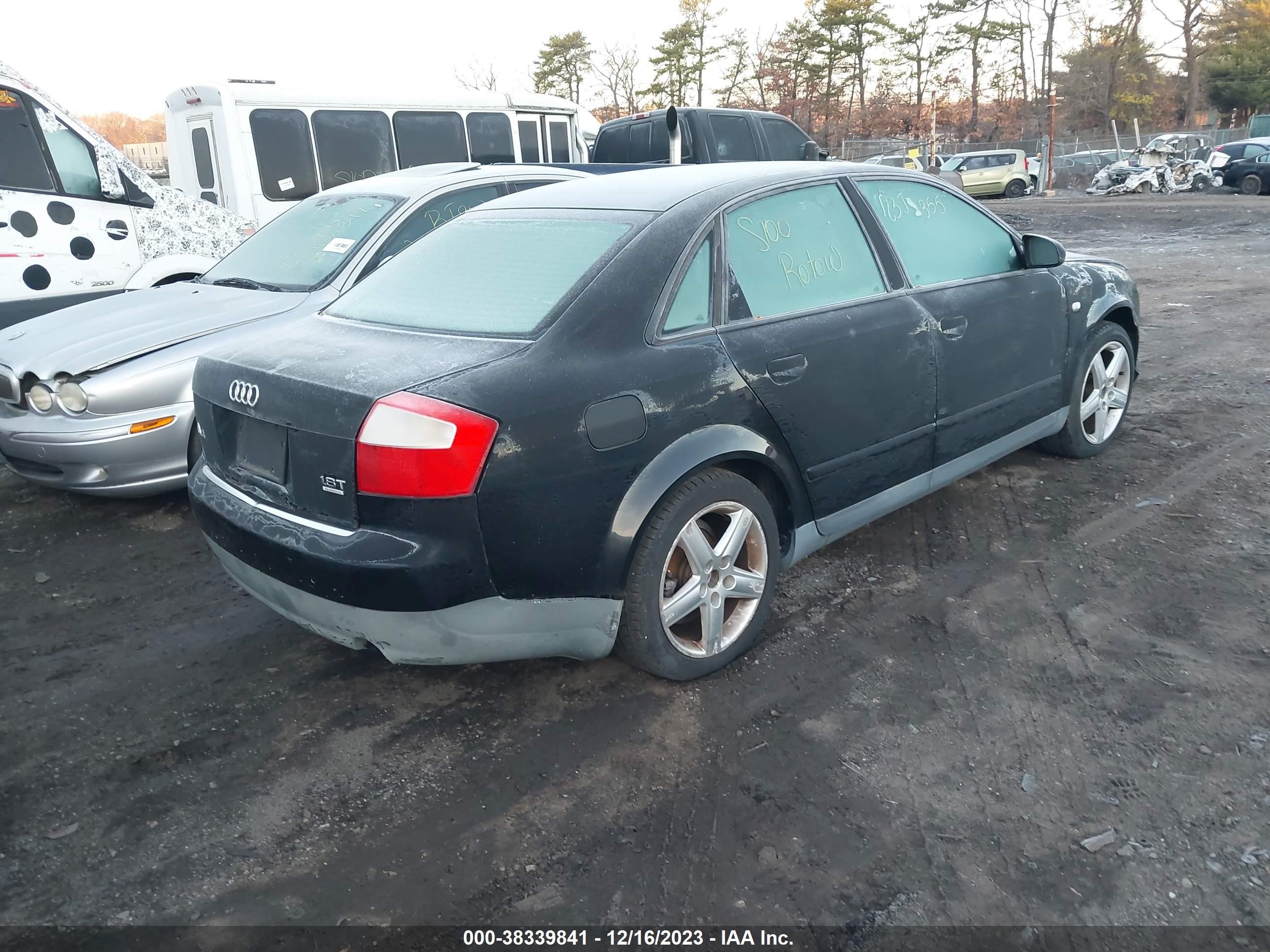 Photo 3 VIN: WAULC68E33A385704 - AUDI A4 