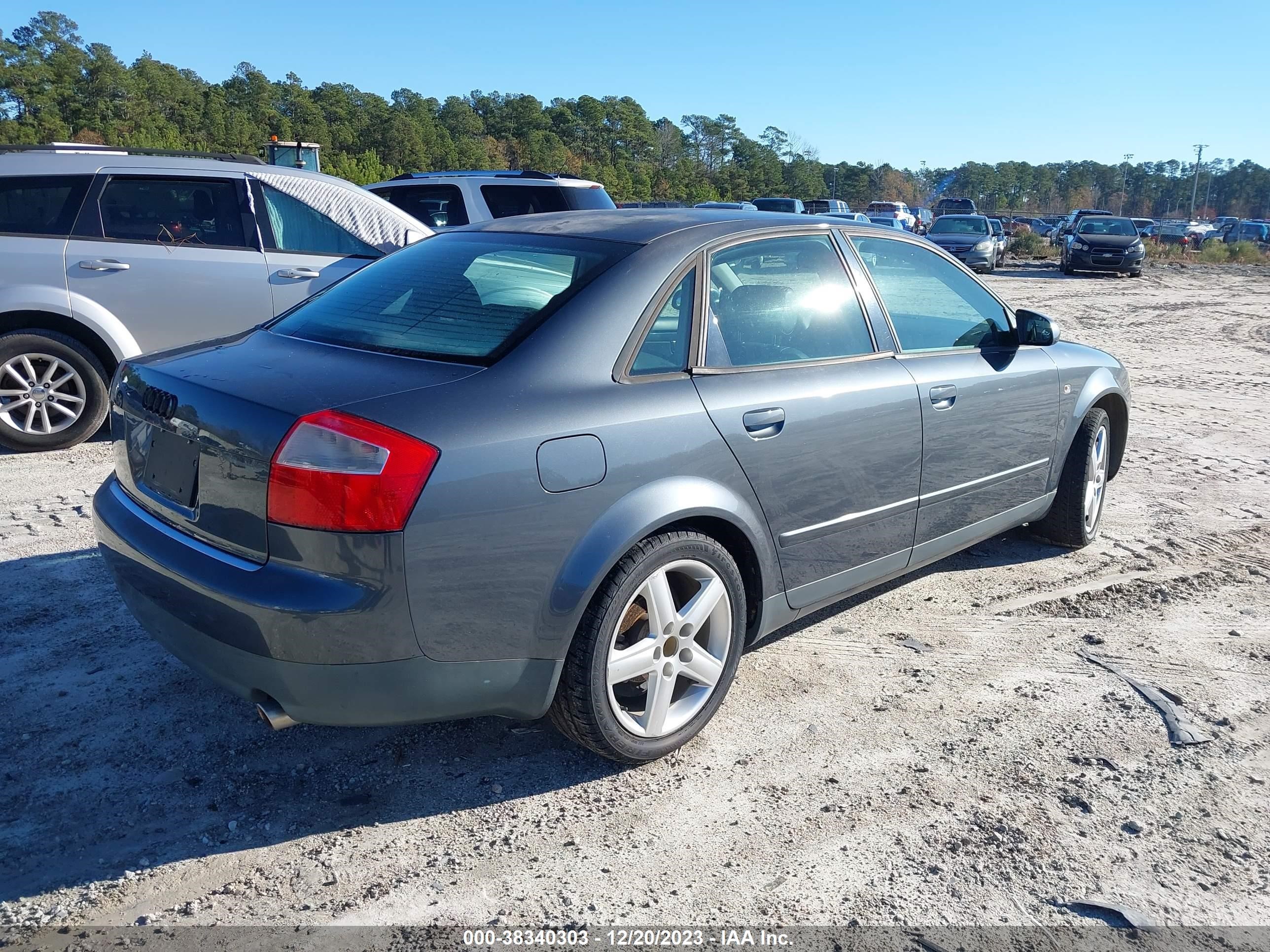 Photo 3 VIN: WAULC68E63A260597 - AUDI A4 