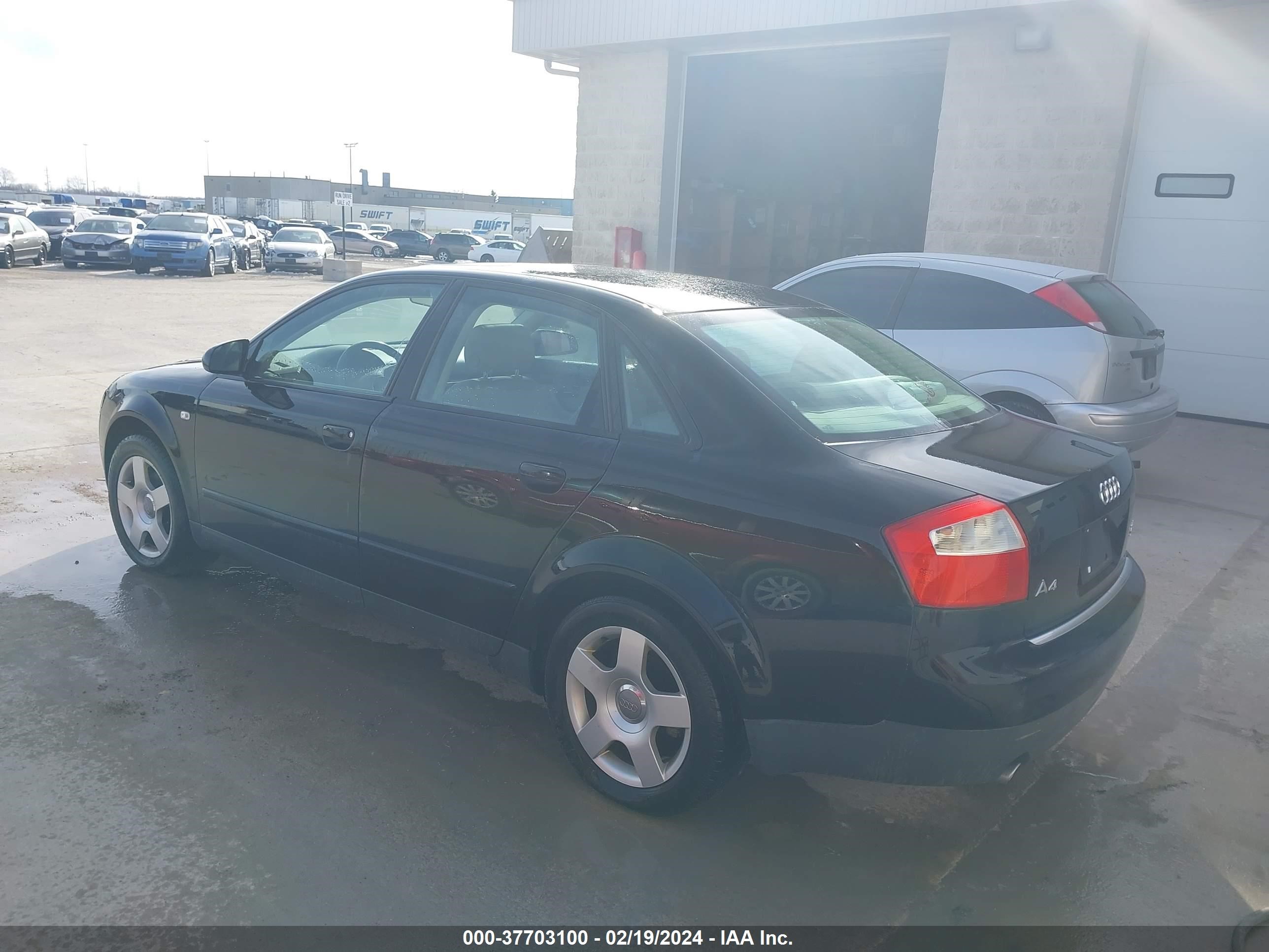 Photo 2 VIN: WAULC68E73A225809 - AUDI A4 