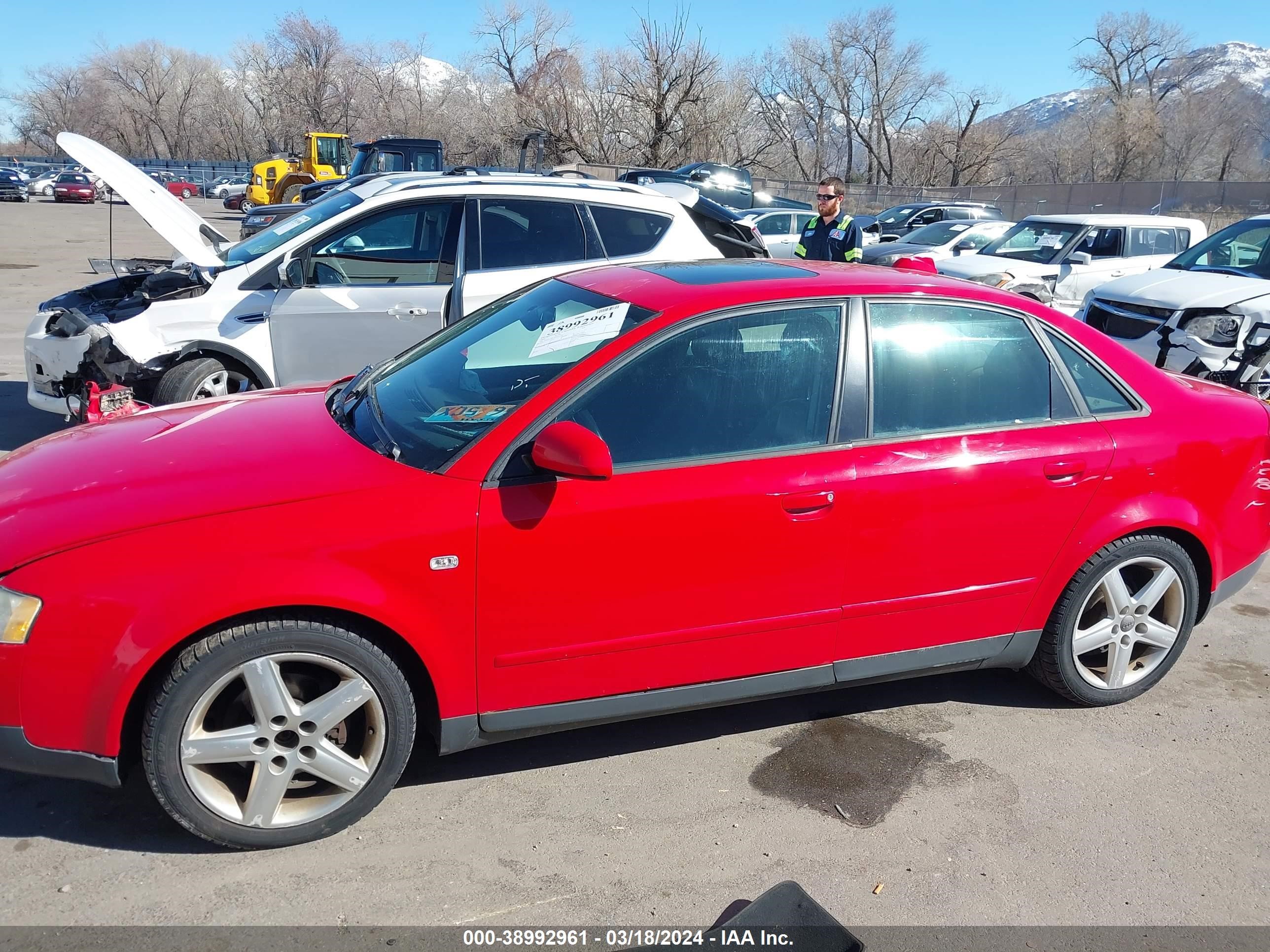 Photo 13 VIN: WAULC68E84A021229 - AUDI A4 