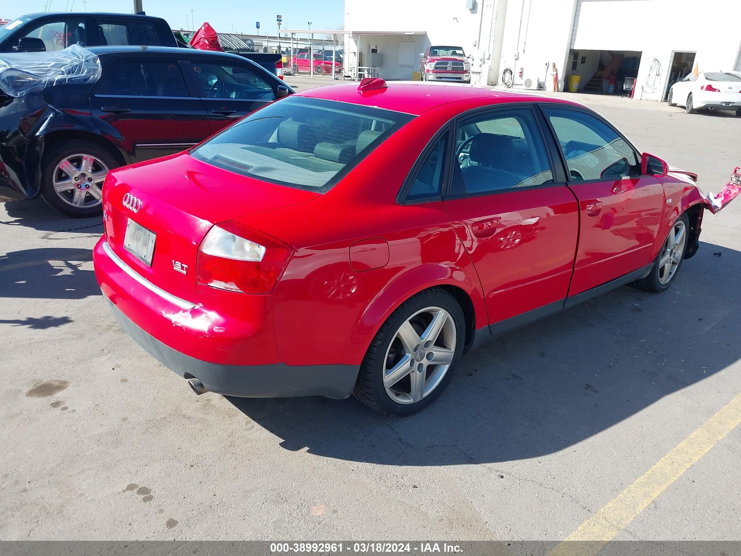 Photo 3 VIN: WAULC68E84A021229 - AUDI A4 