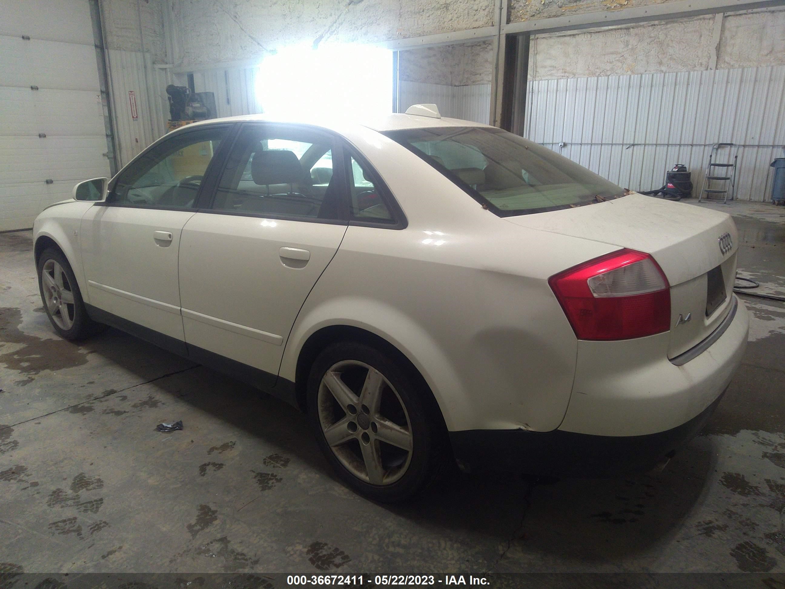 Photo 2 VIN: WAULC68E84A058314 - AUDI A4 