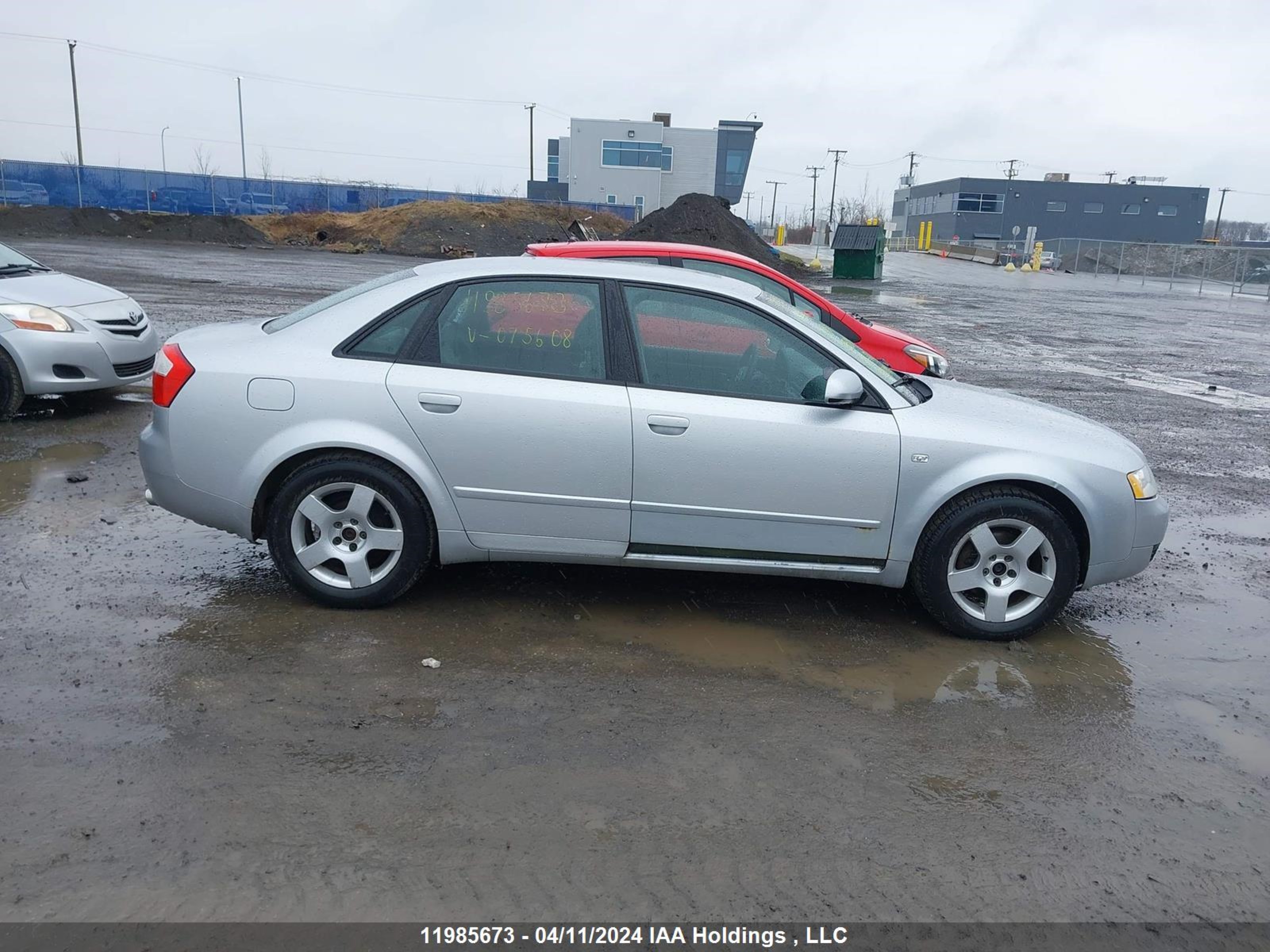 Photo 12 VIN: WAULC68E95A075608 - AUDI A4 