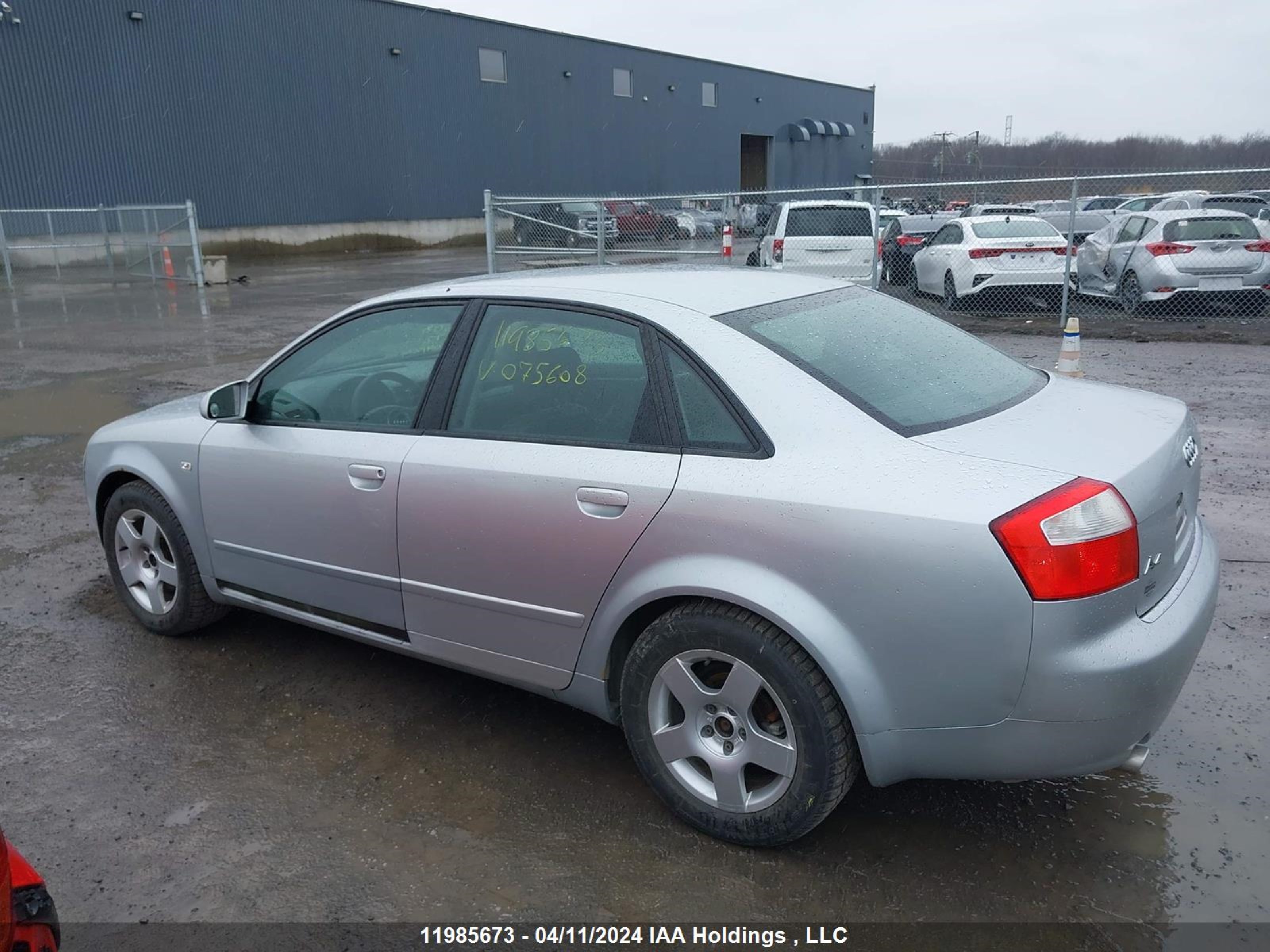 Photo 13 VIN: WAULC68E95A075608 - AUDI A4 