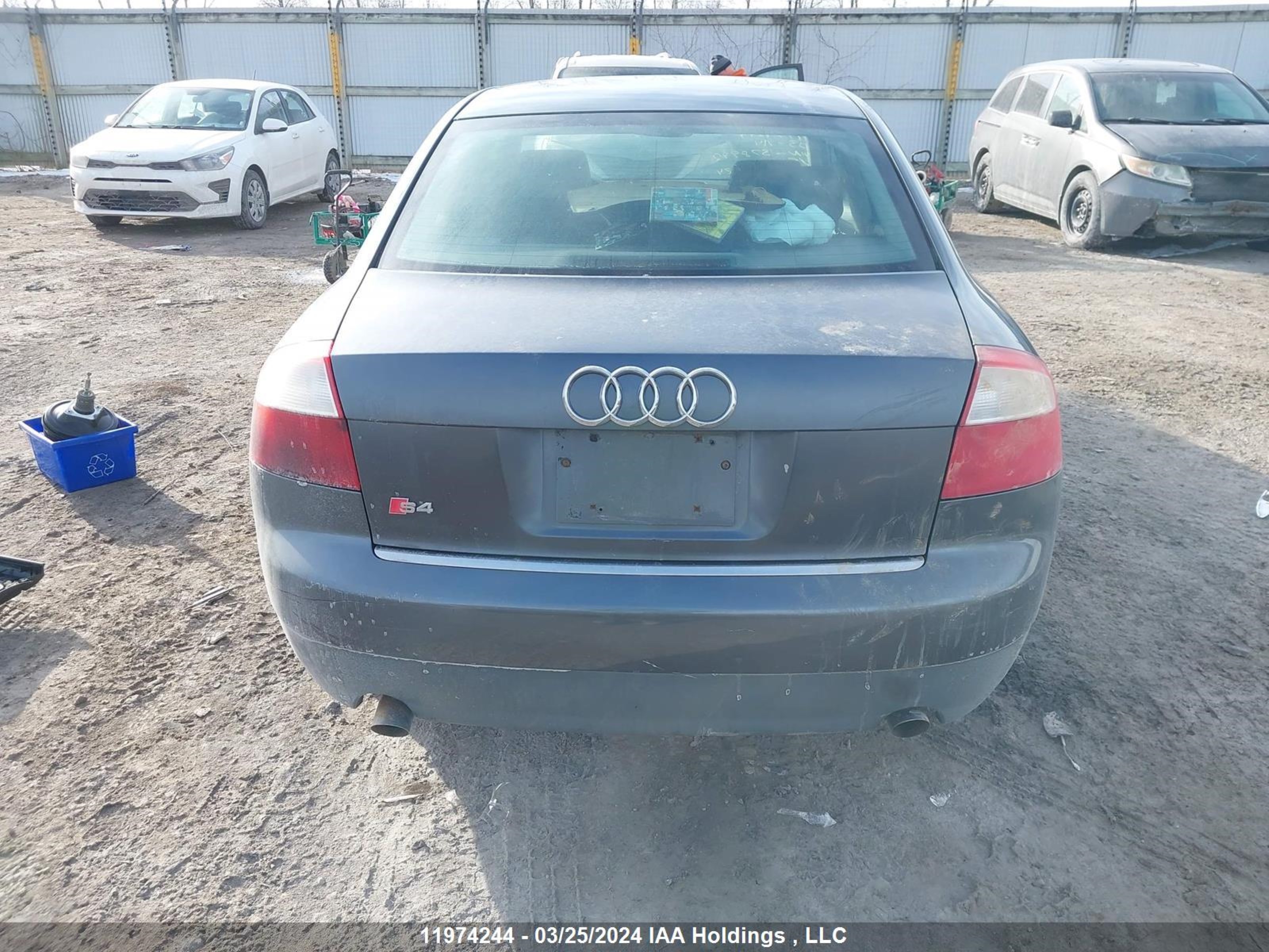 Photo 15 VIN: WAULC68EX3A378992 - AUDI A4 