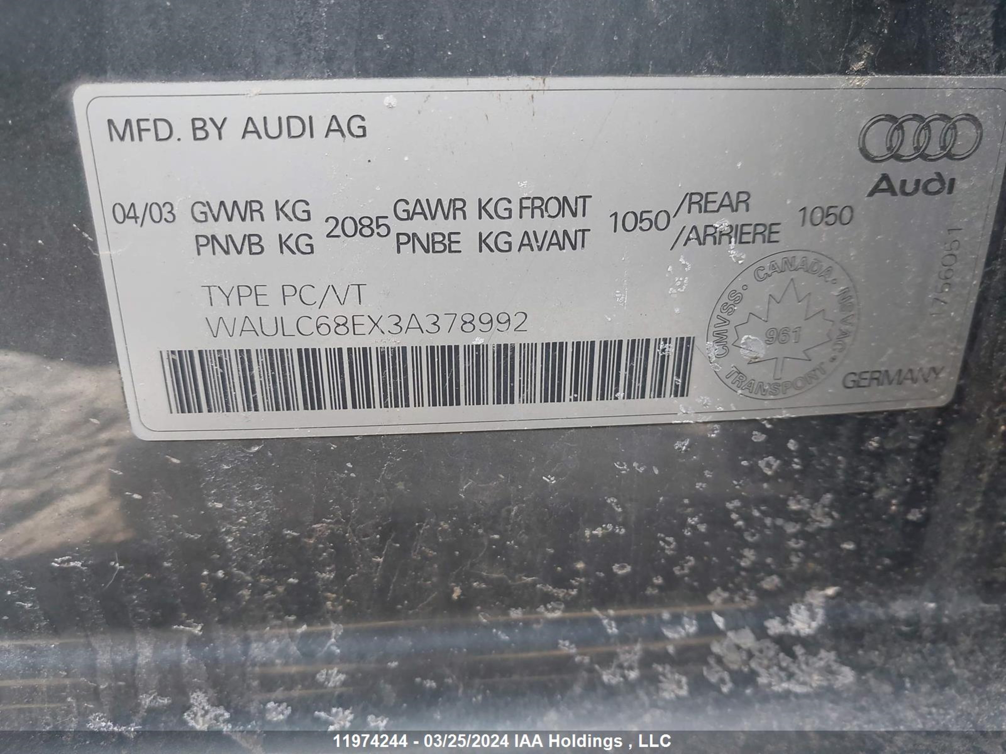 Photo 8 VIN: WAULC68EX3A378992 - AUDI A4 