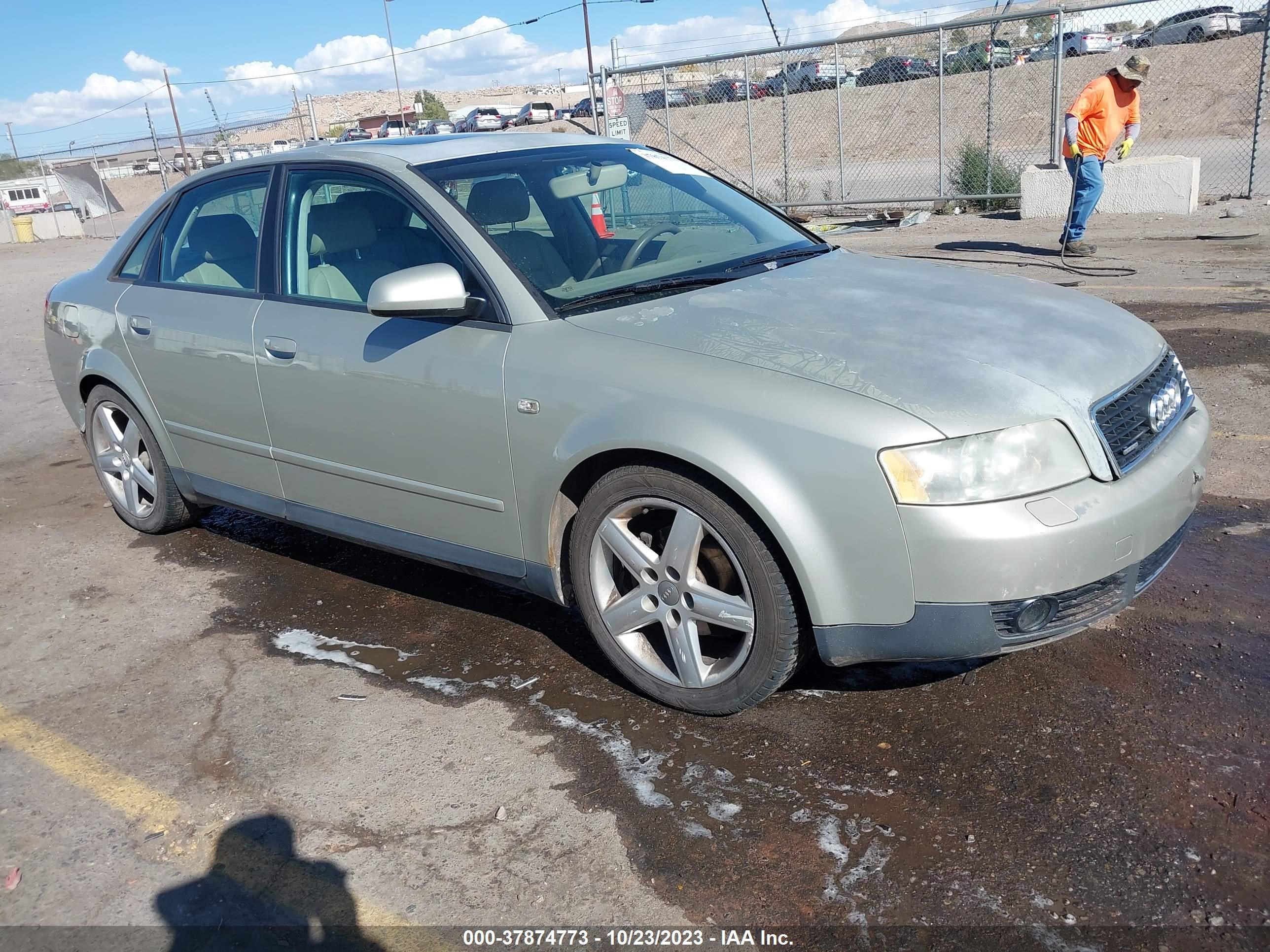 Photo 0 VIN: WAULC68EX4A130047 - AUDI A4 