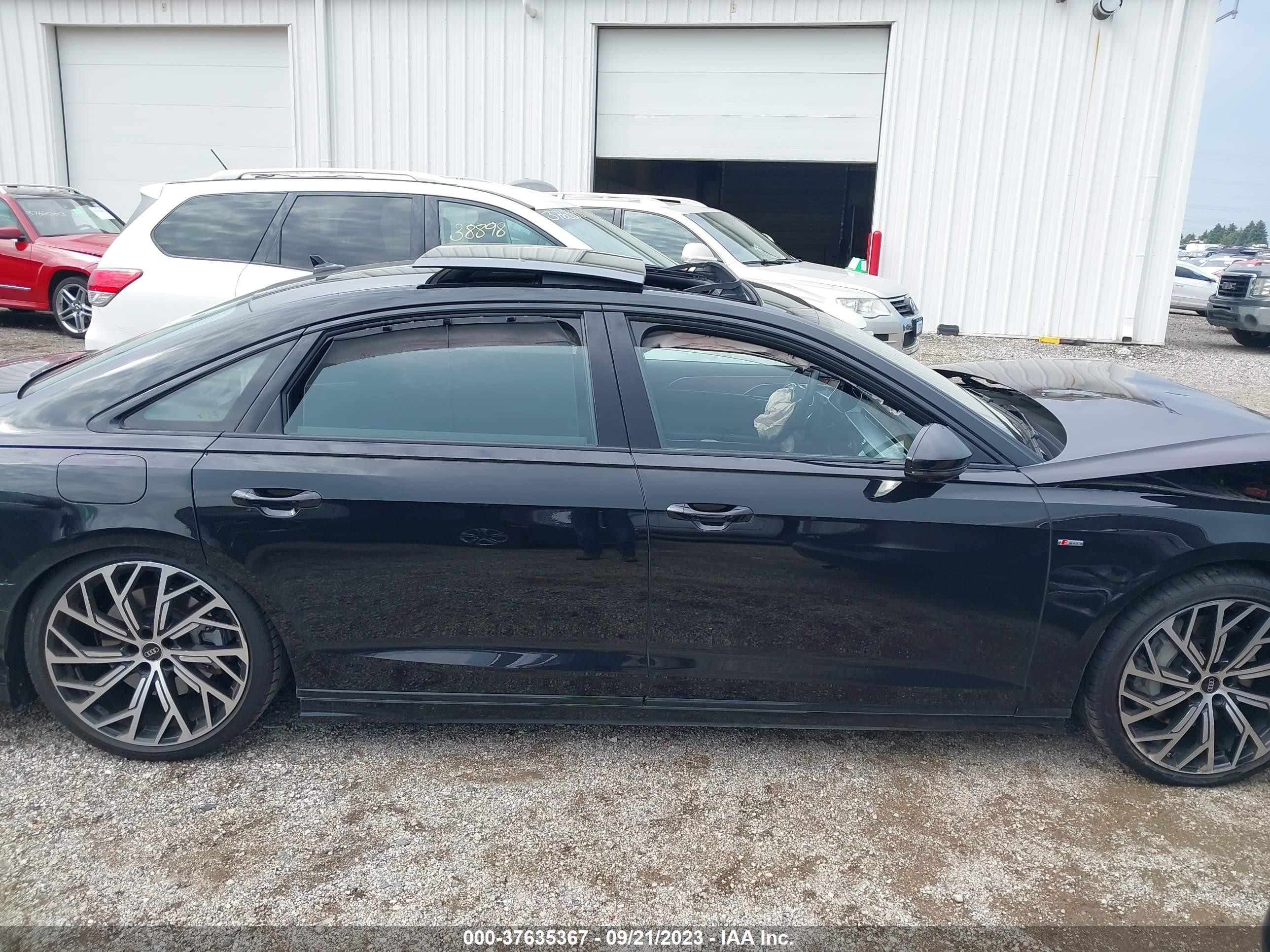 Photo 11 VIN: WAULDAF88NN005555 - AUDI A8 