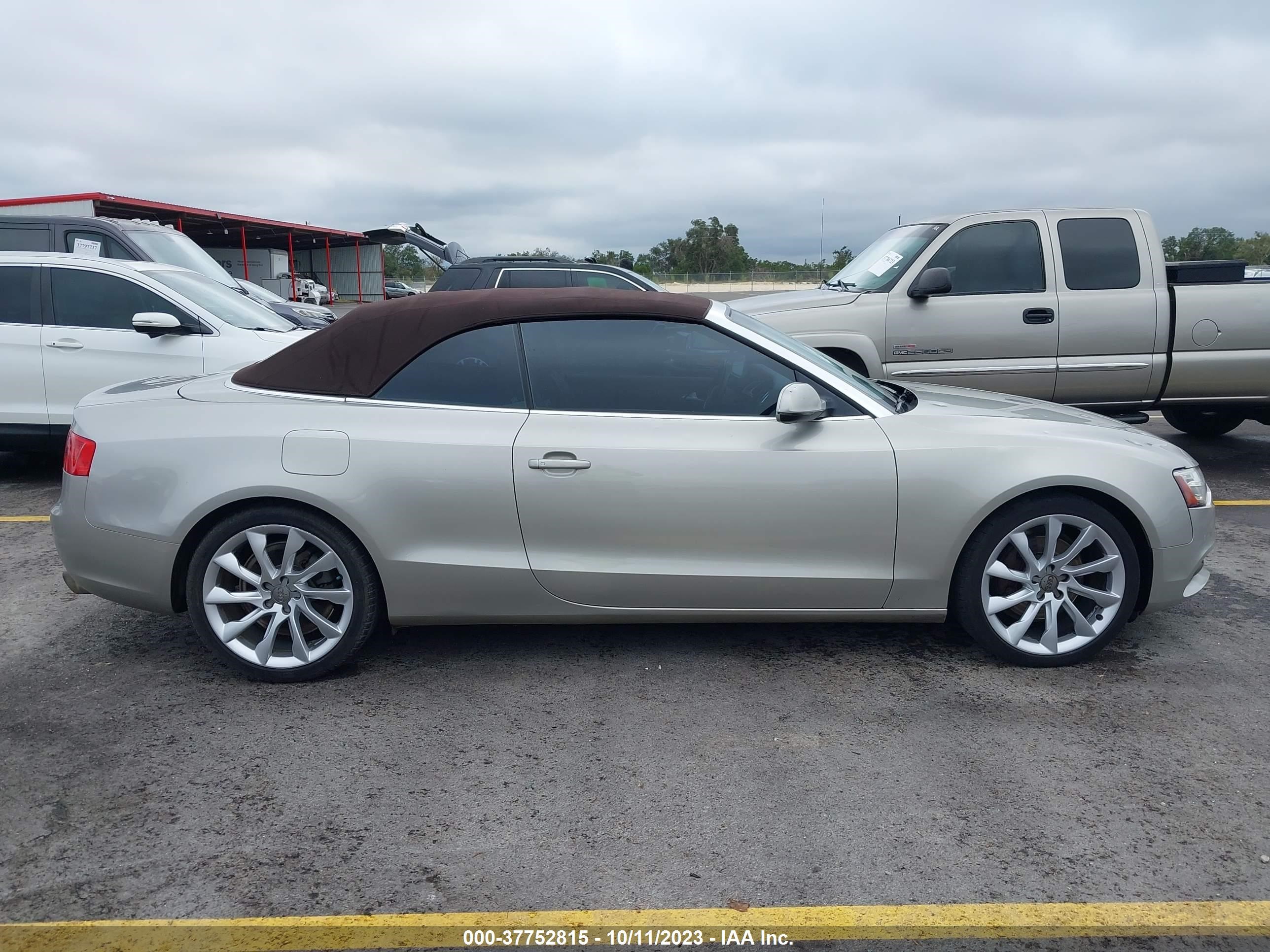 Photo 12 VIN: WAULFAFH4DN014794 - AUDI A5 