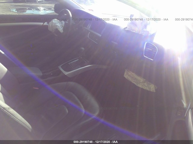 Photo 4 VIN: WAULFAFR1AA052575 - AUDI A5 