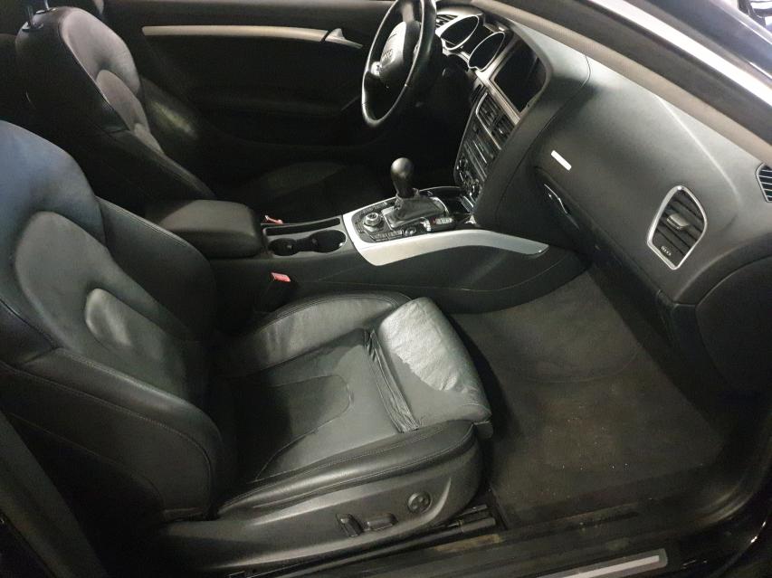 Photo 4 VIN: WAULFAFR2AA023649 - AUDI A5 PREMIUM 