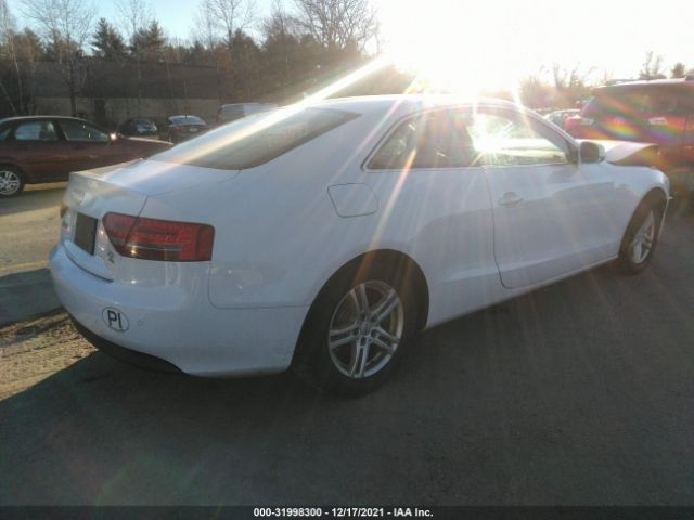 Photo 3 VIN: WAULFAFR2BA028920 - AUDI A5 