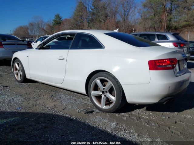 Photo 2 VIN: WAULFAFR3AA024504 - AUDI A5 