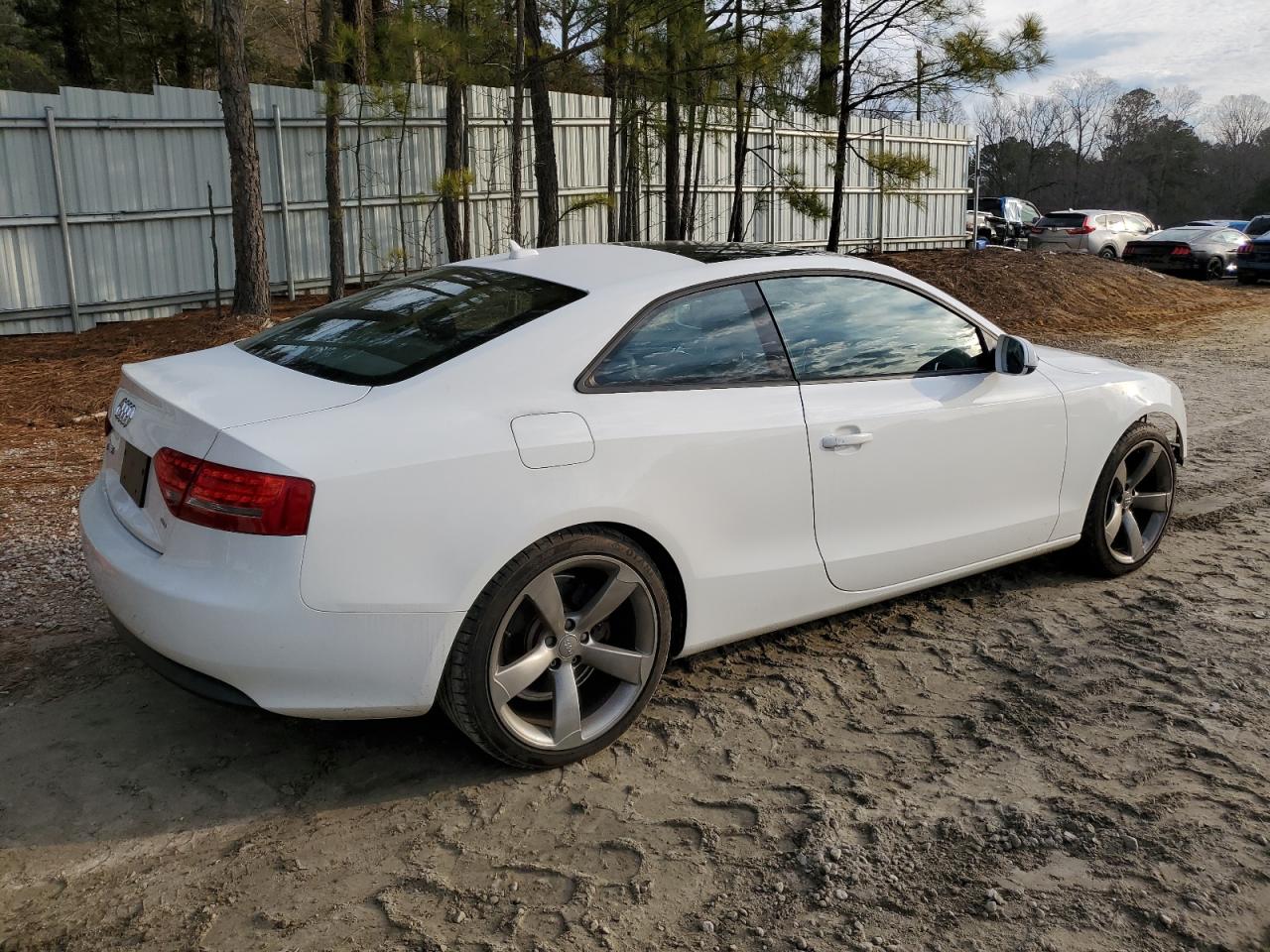 Photo 2 VIN: WAULFAFR5BA051723 - AUDI A5 