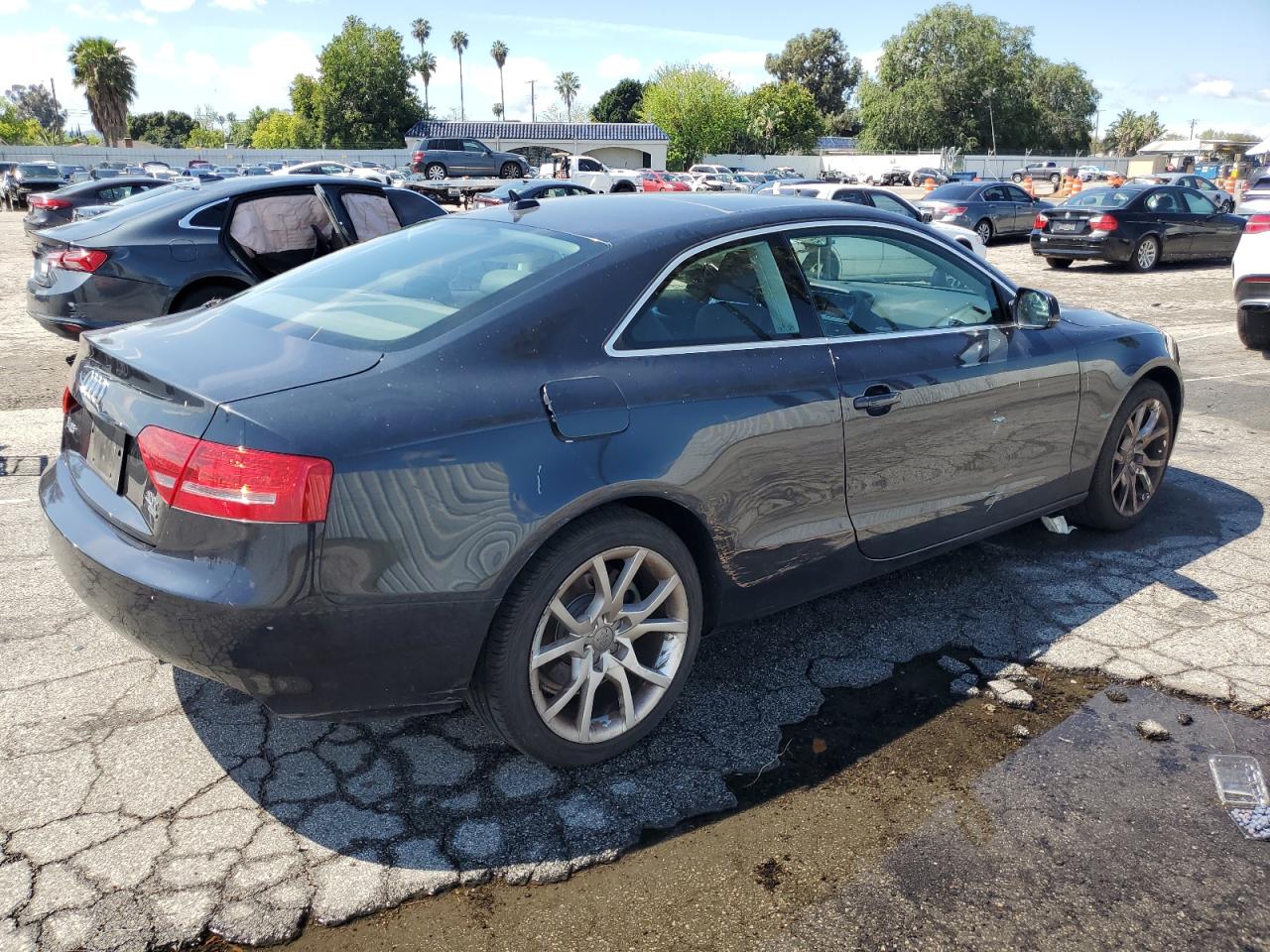 Photo 2 VIN: WAULFAFR6CA024869 - AUDI A5 