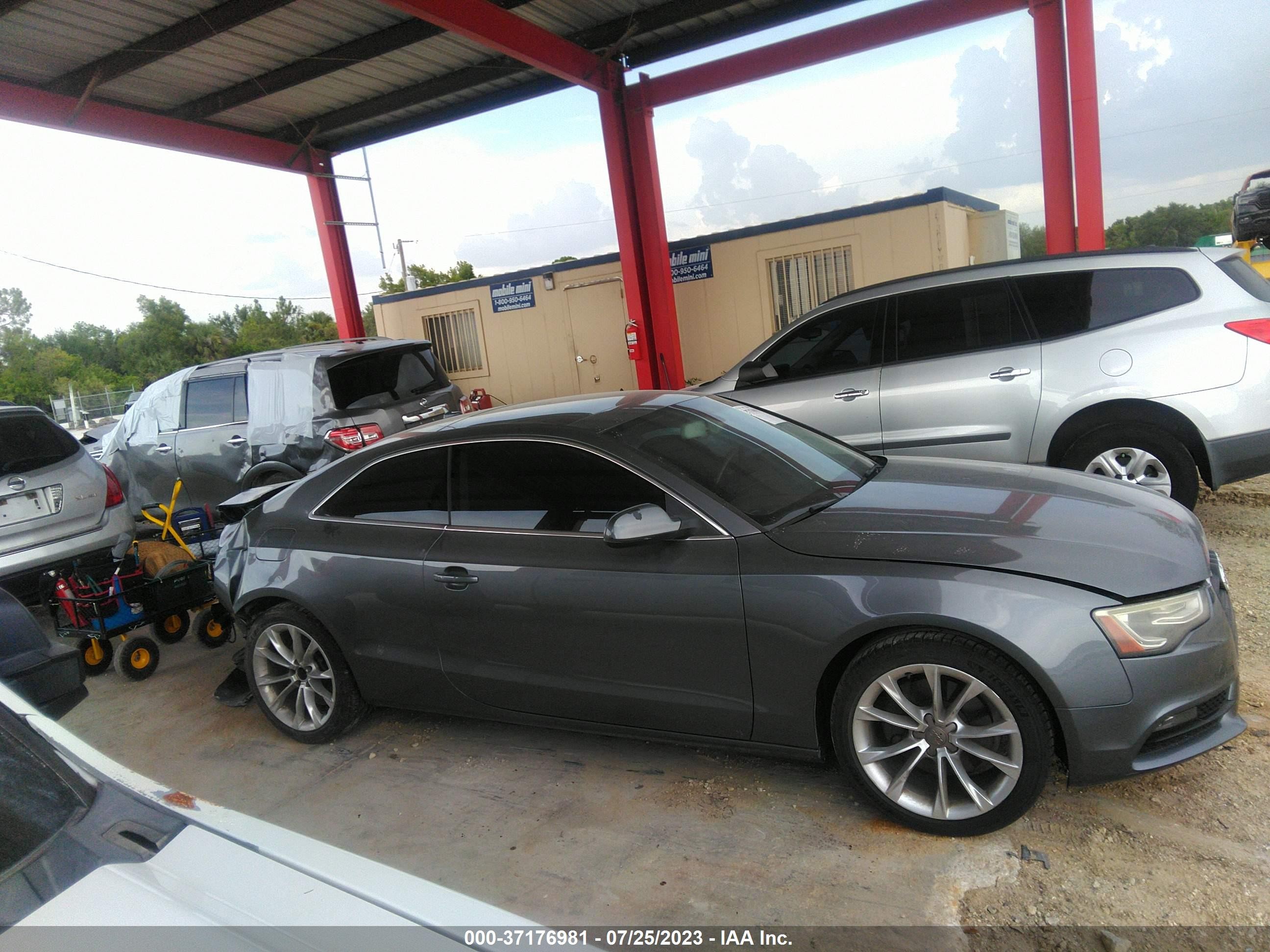 Photo 12 VIN: WAULFAFR6DA052219 - AUDI A5 