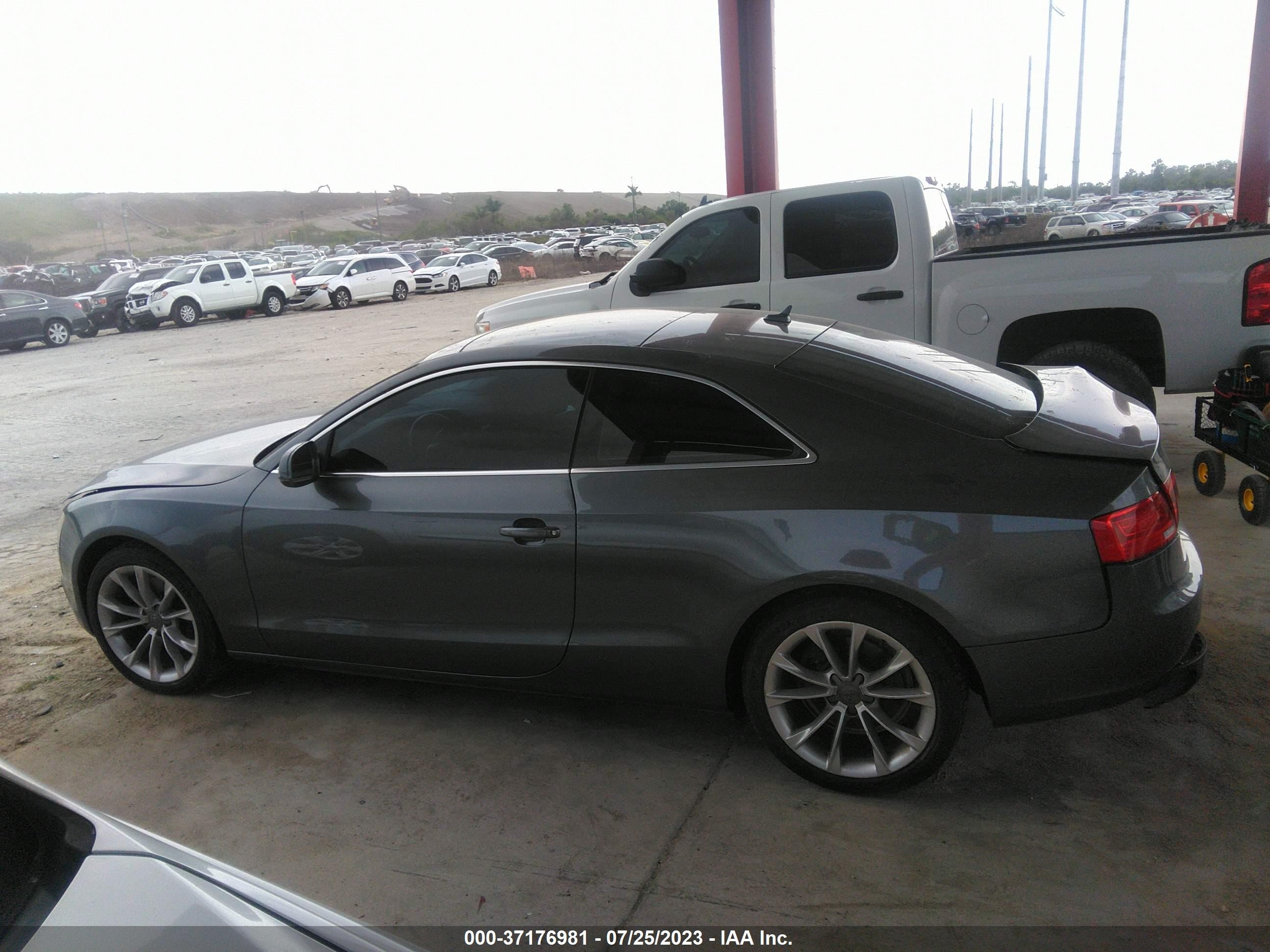 Photo 13 VIN: WAULFAFR6DA052219 - AUDI A5 