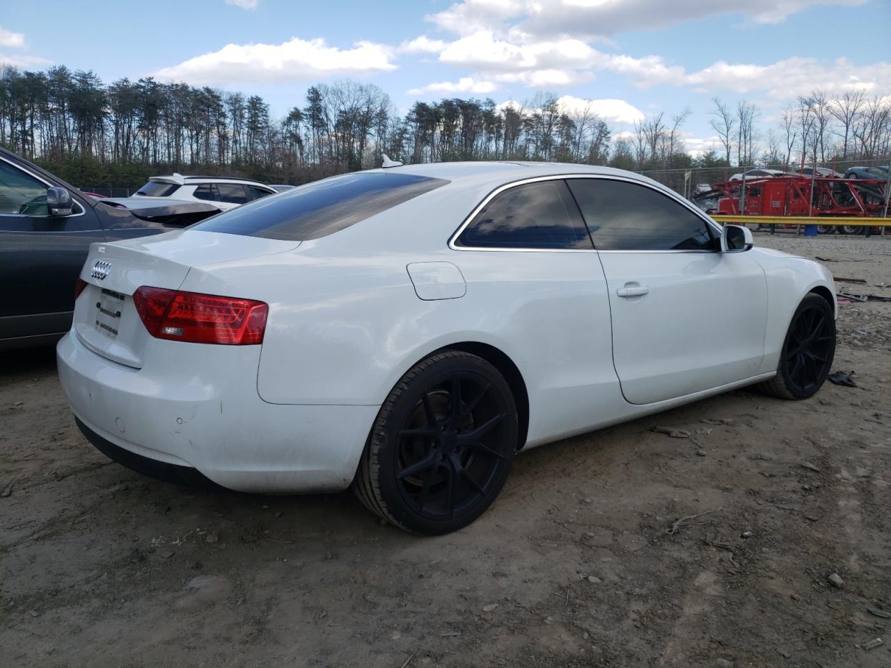 Photo 2 VIN: WAULFAFR7DA032402 - AUDI A5 