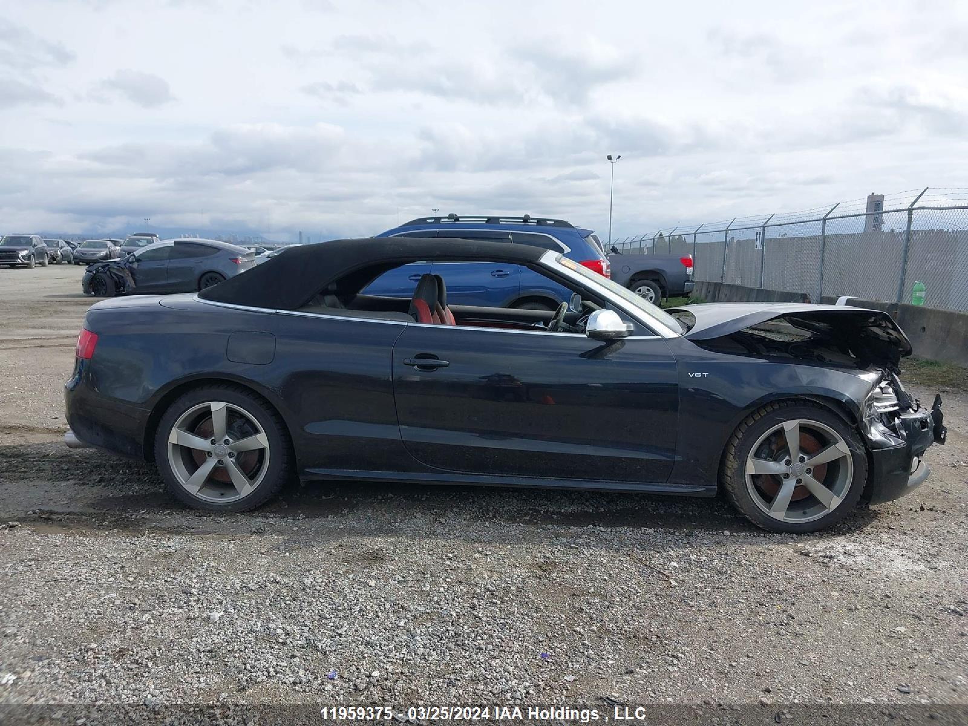 Photo 13 VIN: WAULGBFH0AN013866 - AUDI S5 