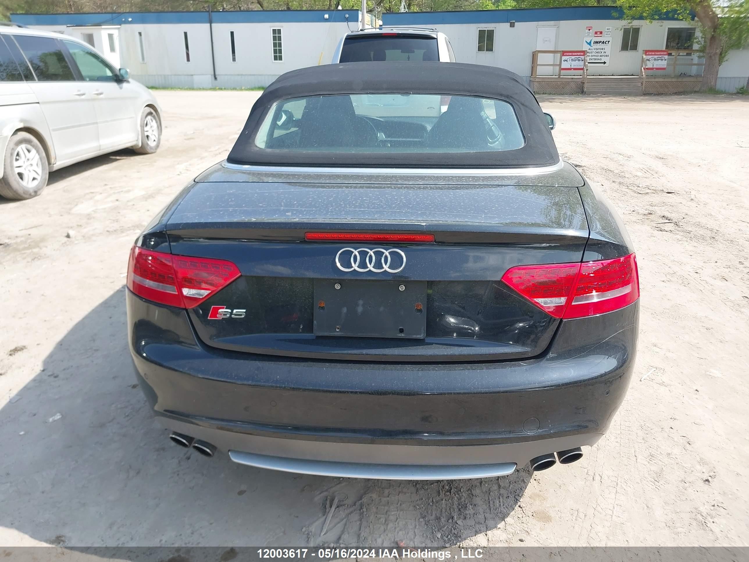 Photo 15 VIN: WAULGBFH2AN026179 - AUDI S5 