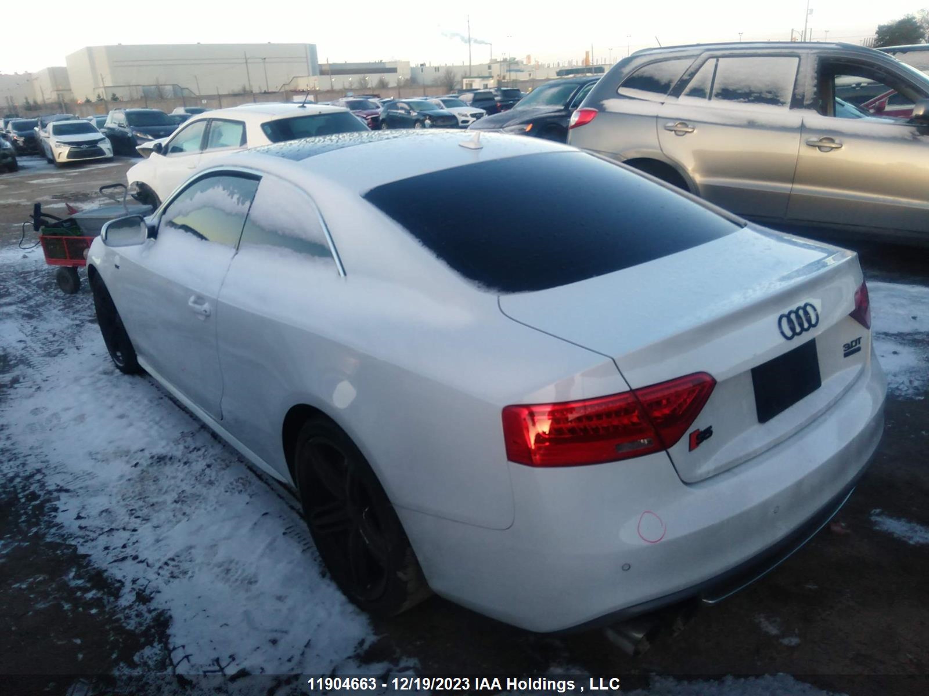 Photo 2 VIN: WAULGBFR2DA001528 - AUDI S5 