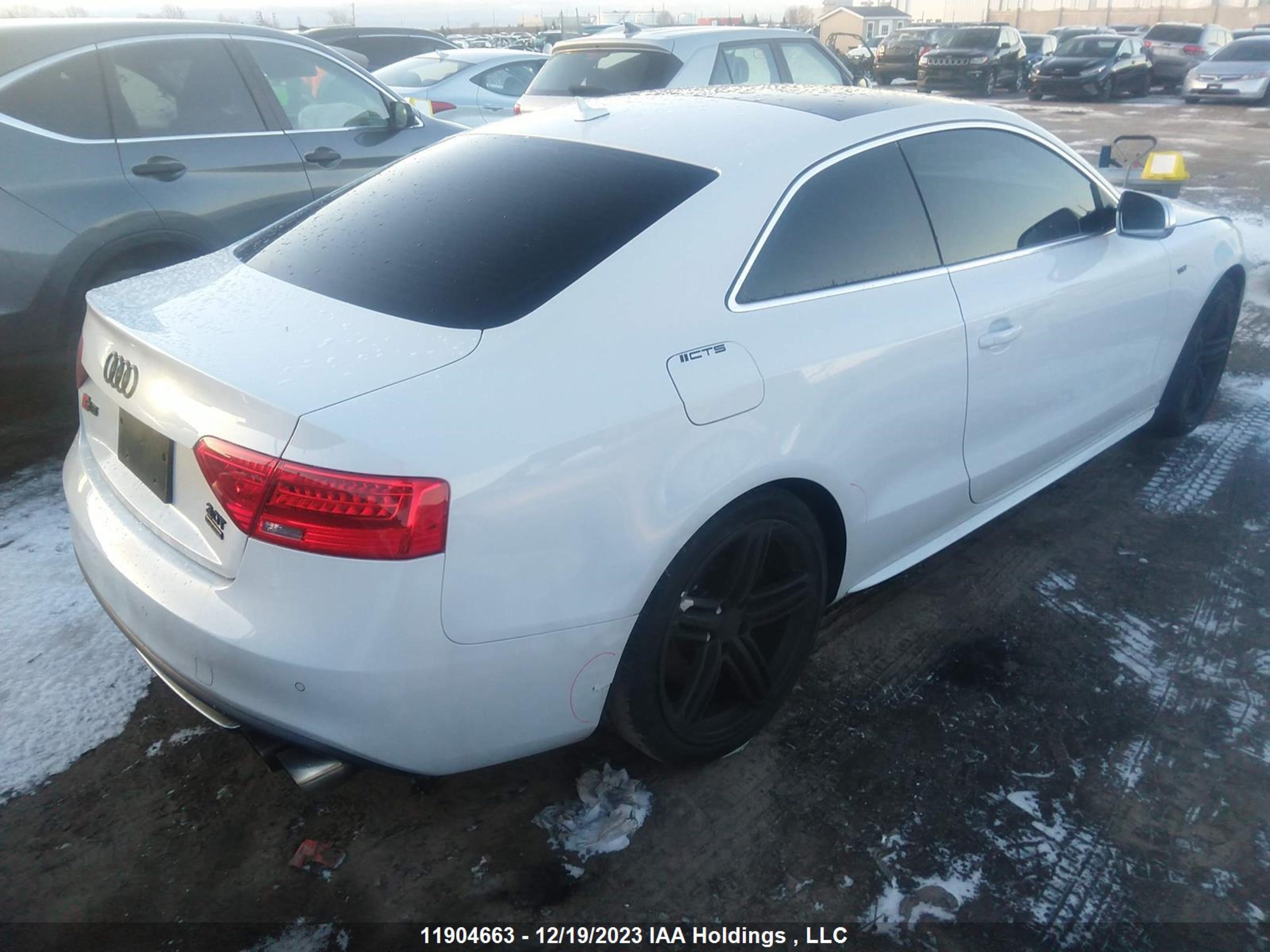 Photo 3 VIN: WAULGBFR2DA001528 - AUDI S5 