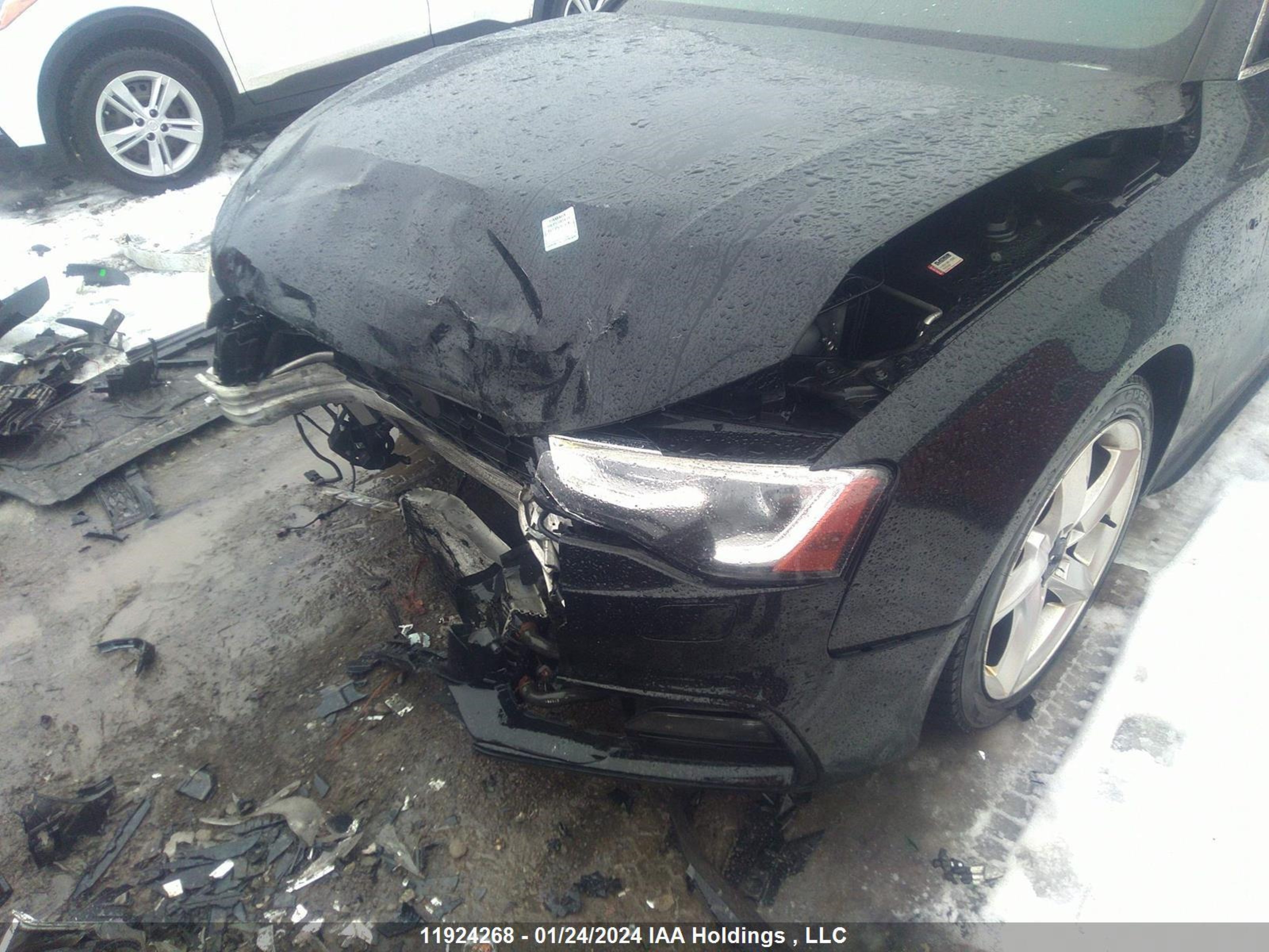 Photo 5 VIN: WAULGBFR7FA013970 - AUDI S5 