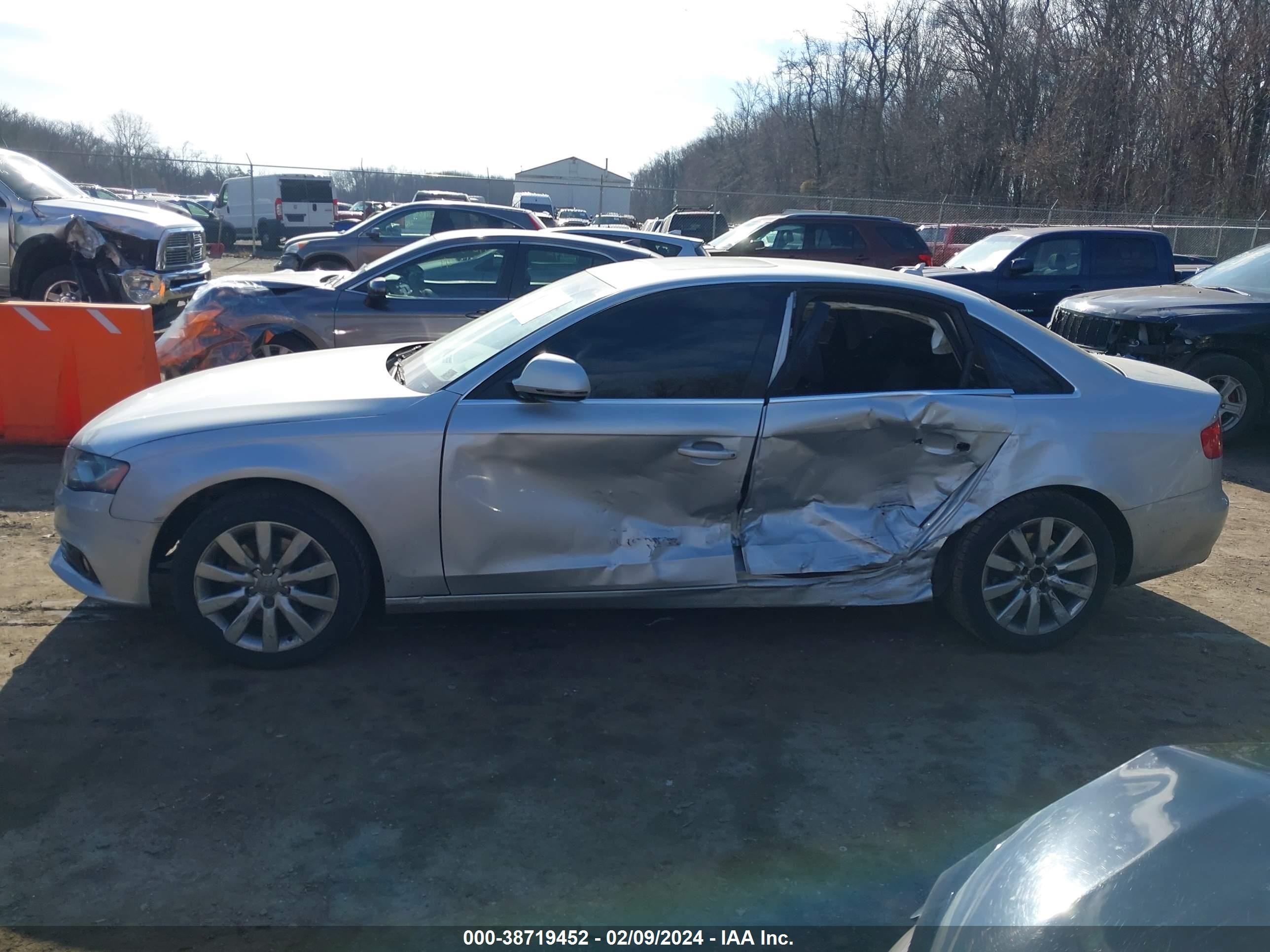 Photo 13 VIN: WAULK78K39N034288 - AUDI A4 