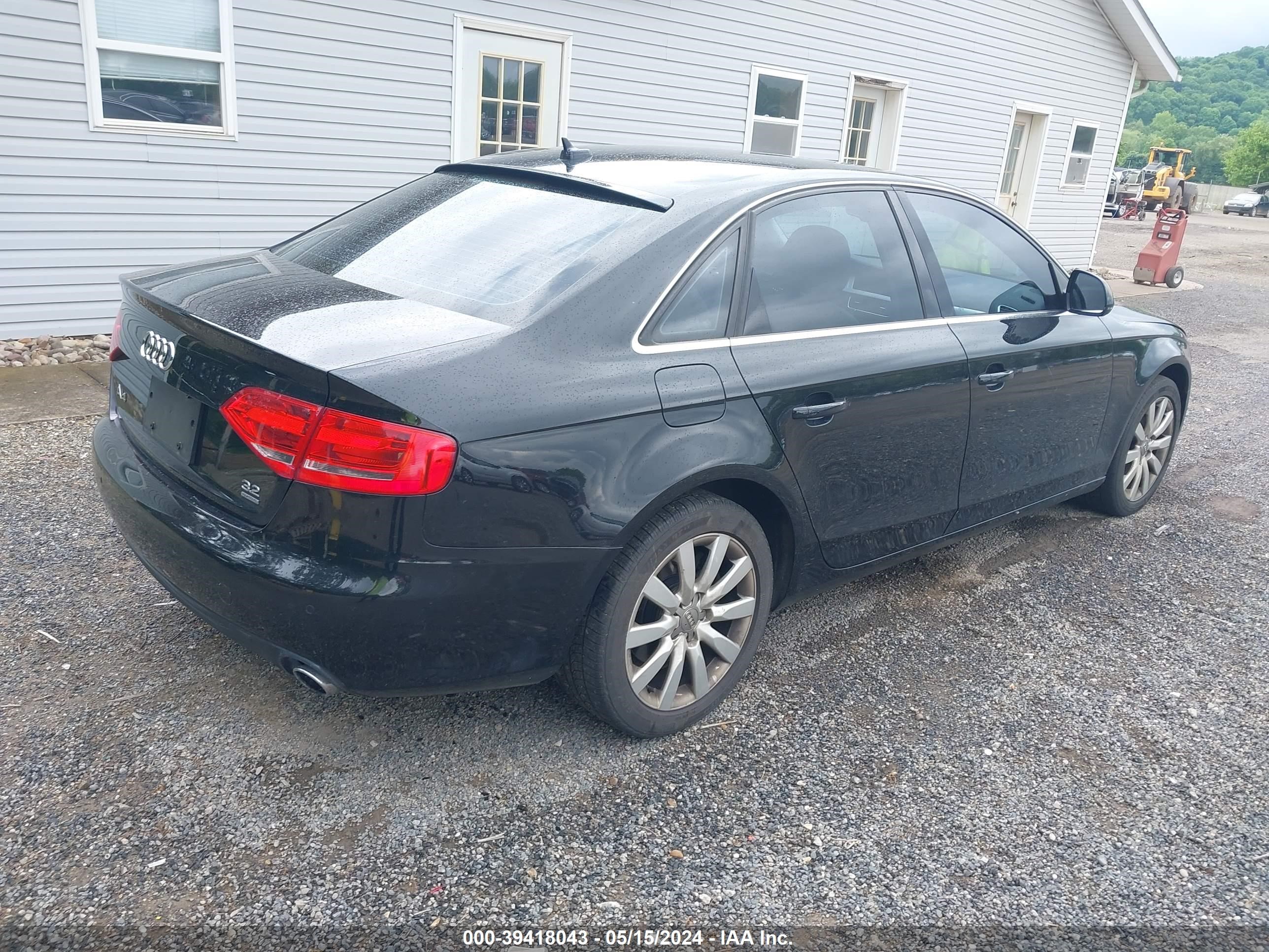 Photo 3 VIN: WAULK78K99N033971 - AUDI A4 