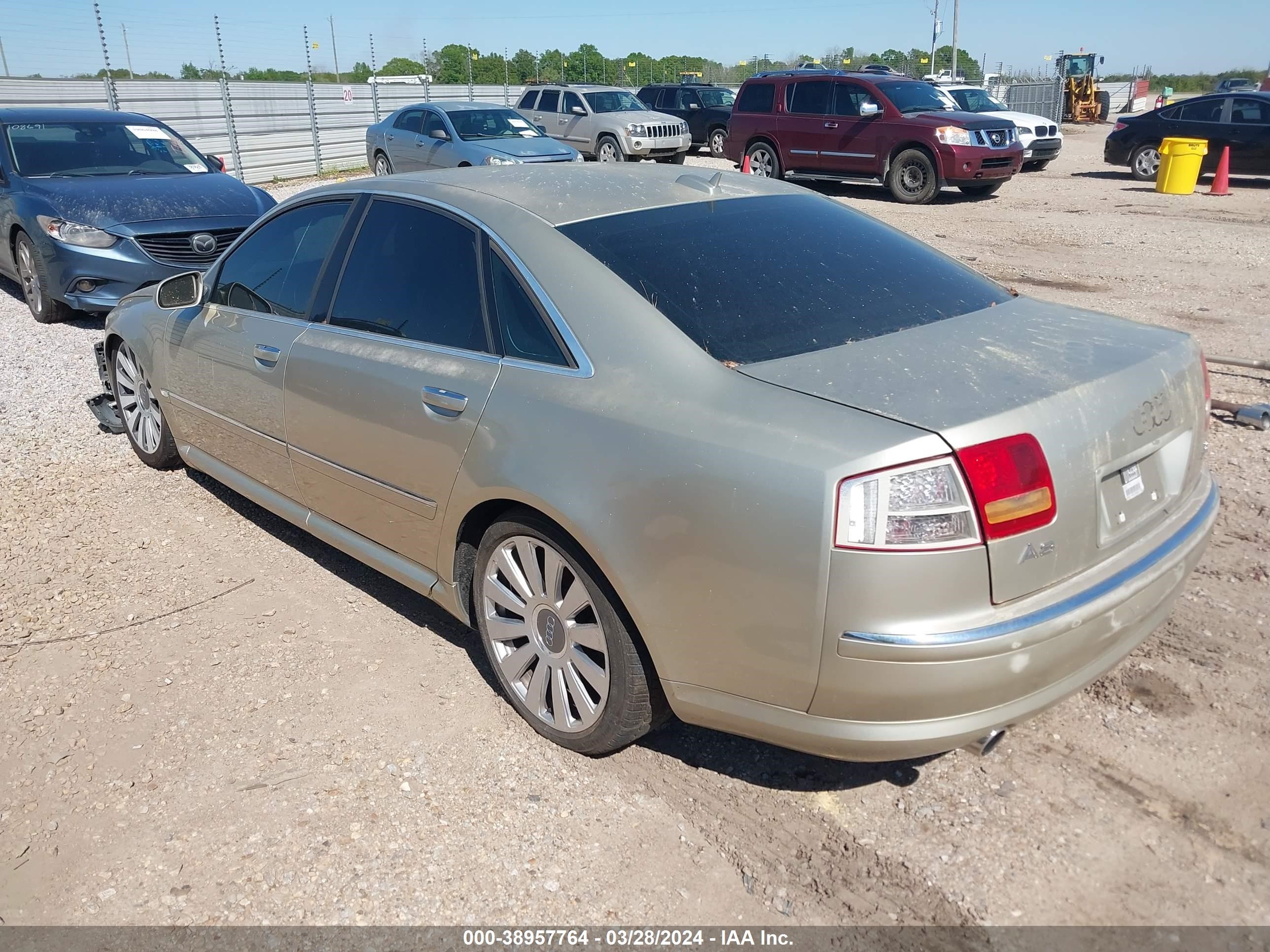 Photo 2 VIN: WAULL44EX5N002766 - AUDI A8 