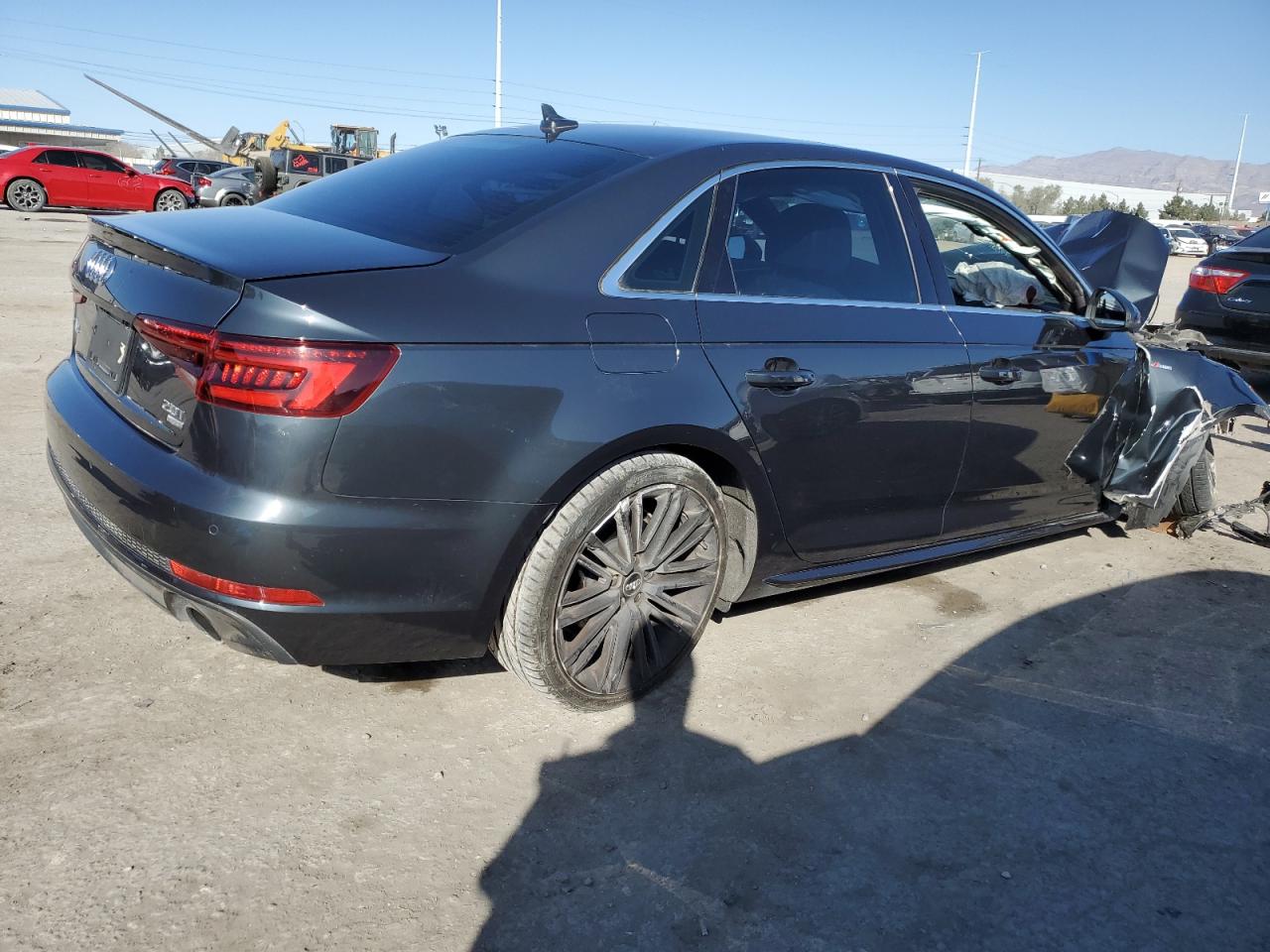 Photo 2 VIN: WAULMAF49JA005689 - AUDI A4 