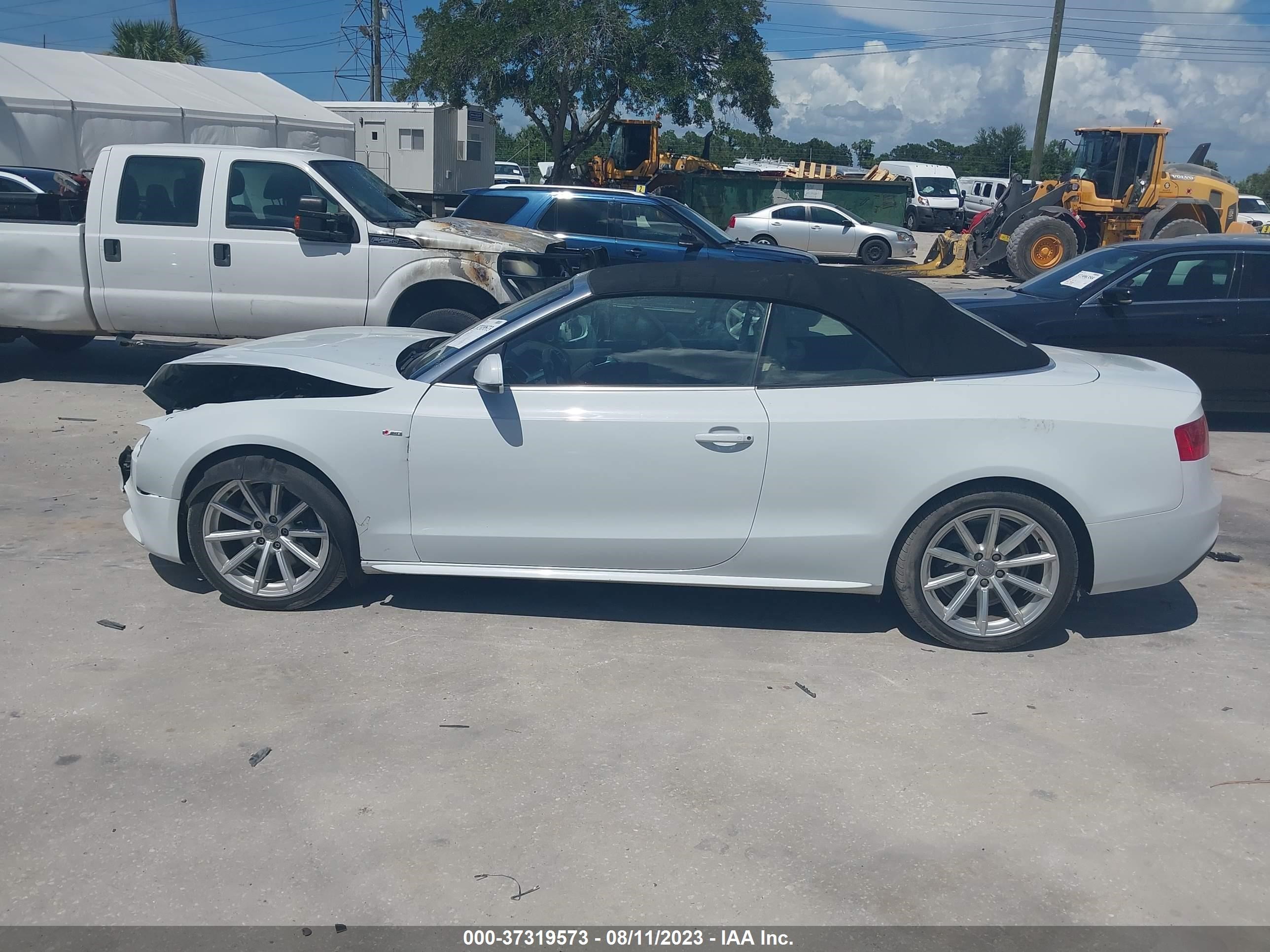 Photo 13 VIN: WAUM2AFH4GN003959 - AUDI A5 