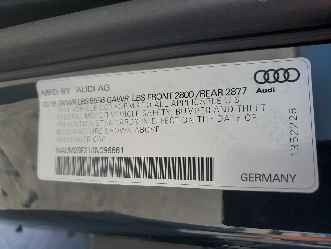 Photo 12 VIN: WAUM2BF21KN096661 - AUDI A6 