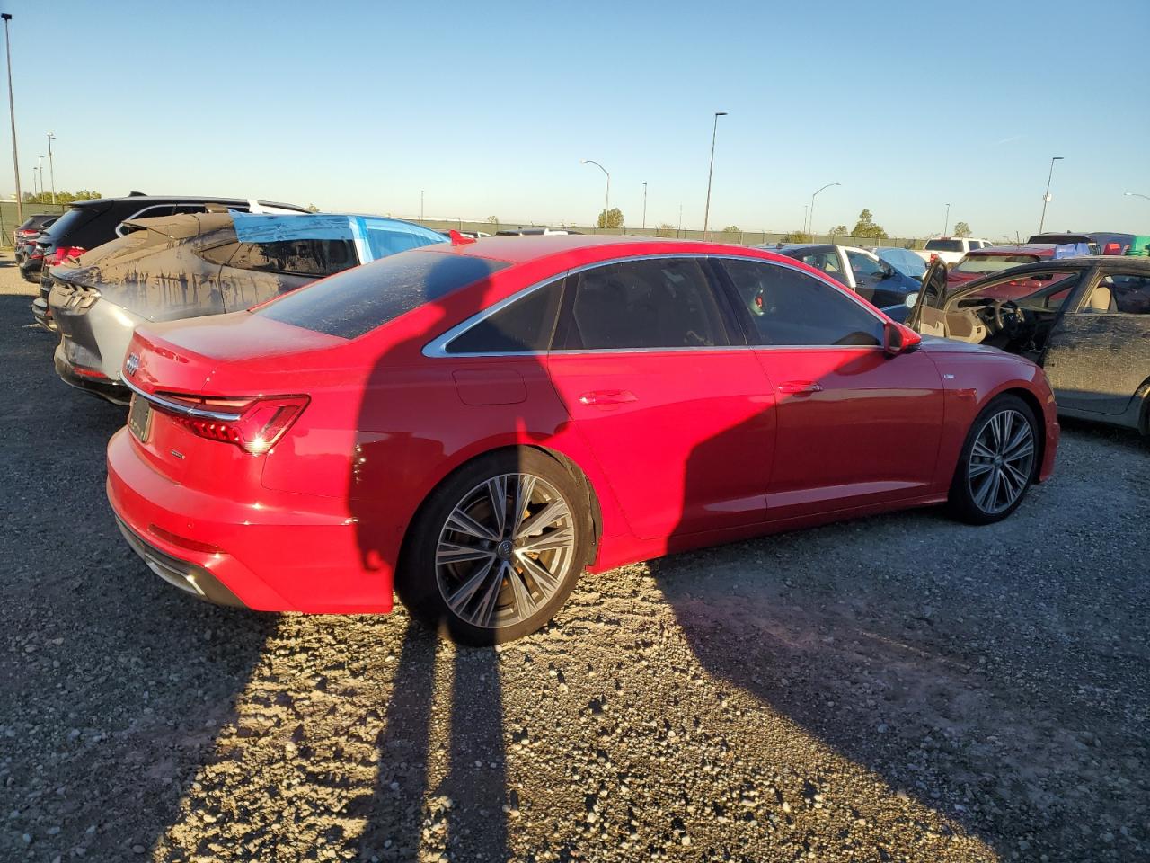 Photo 2 VIN: WAUM2BF28KN117652 - AUDI A6 