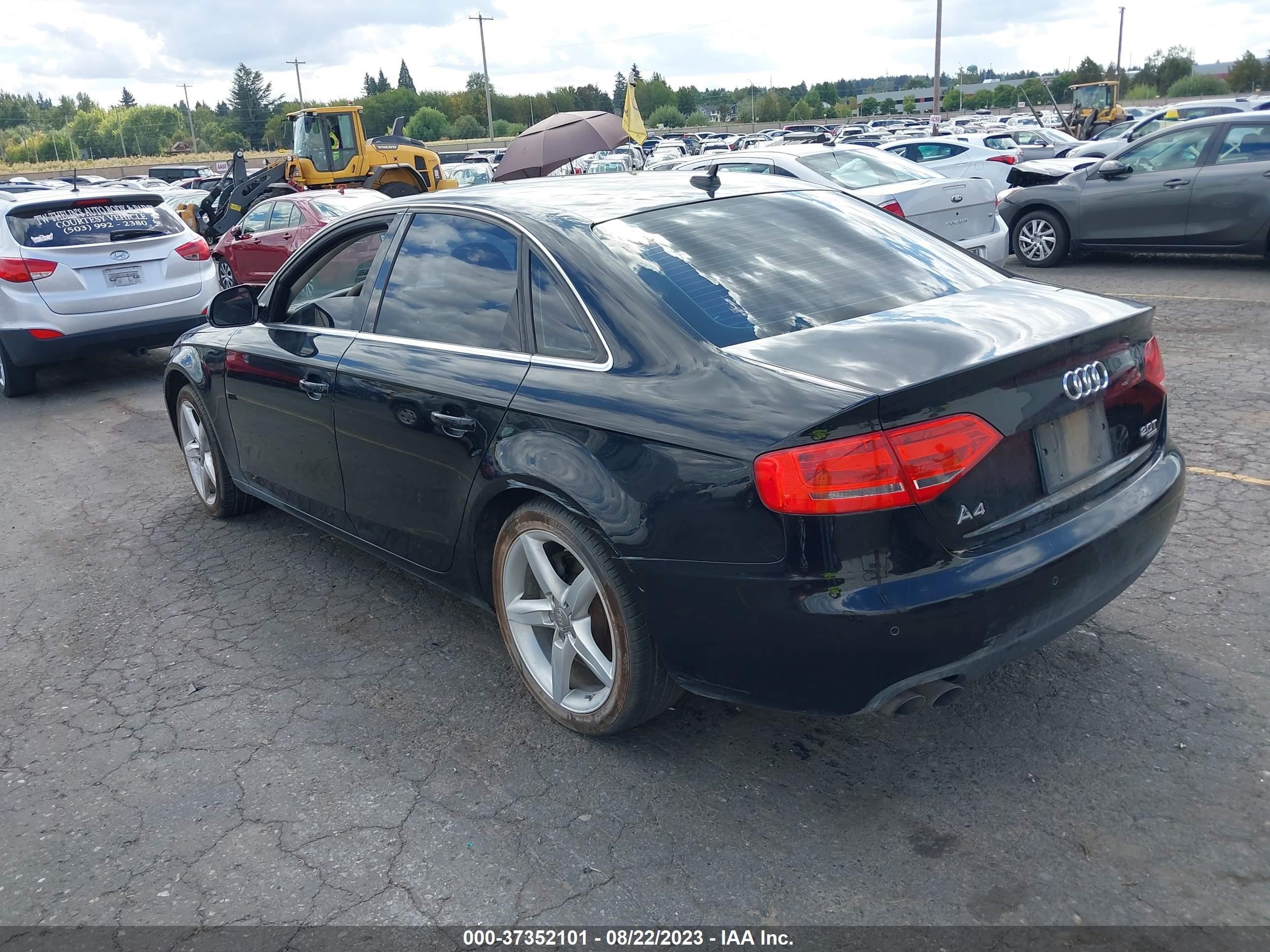 Photo 2 VIN: WAUMF78KX9N038377 - AUDI A4 